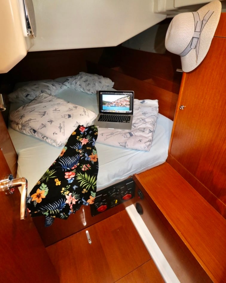 MALA NEVINA - Sailboat in Preveza