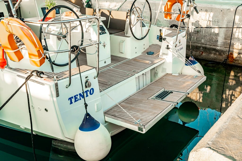 TENTO - Sailboat in Rodos