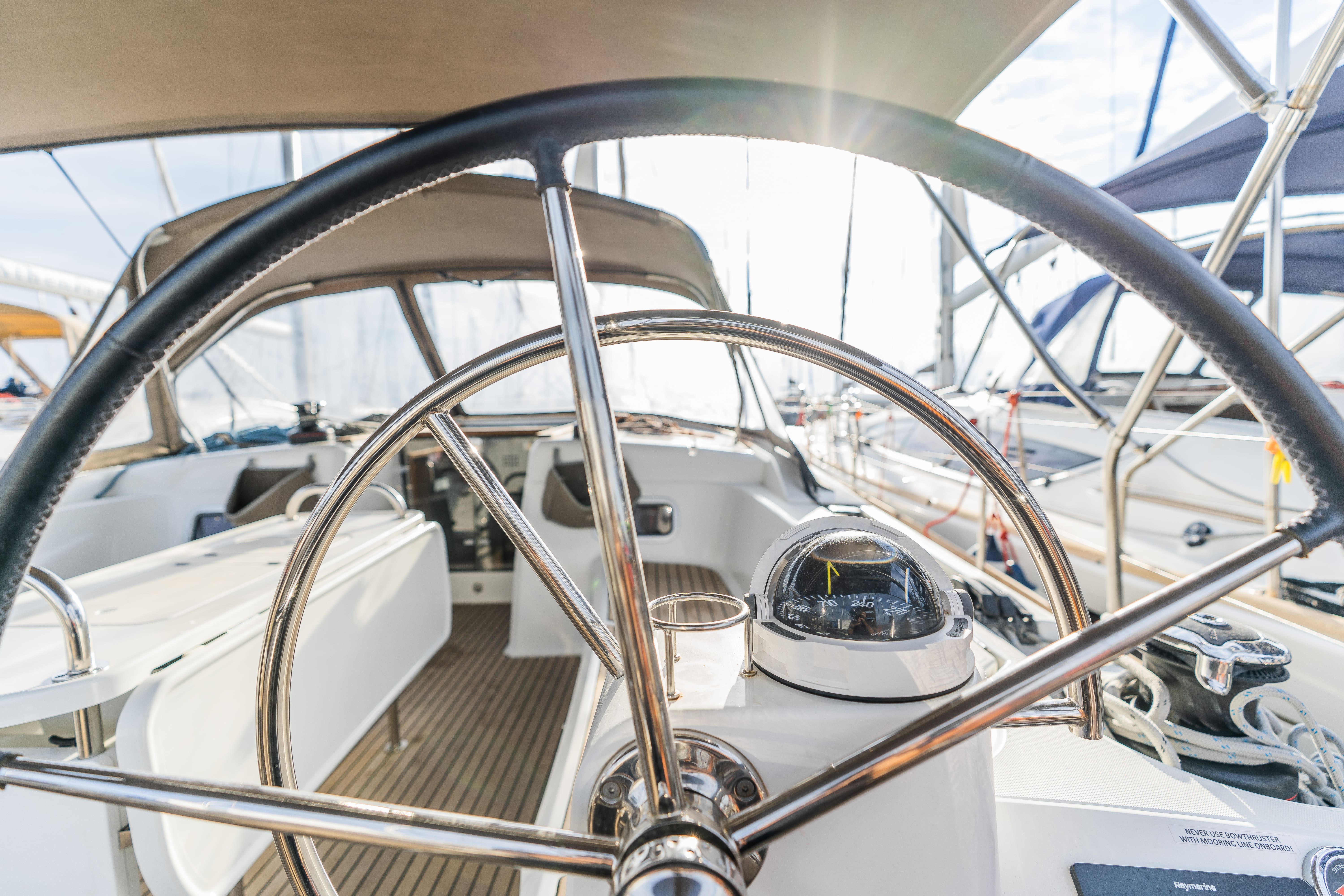 PERRO BLANCO - Sailboat in Neo Klima