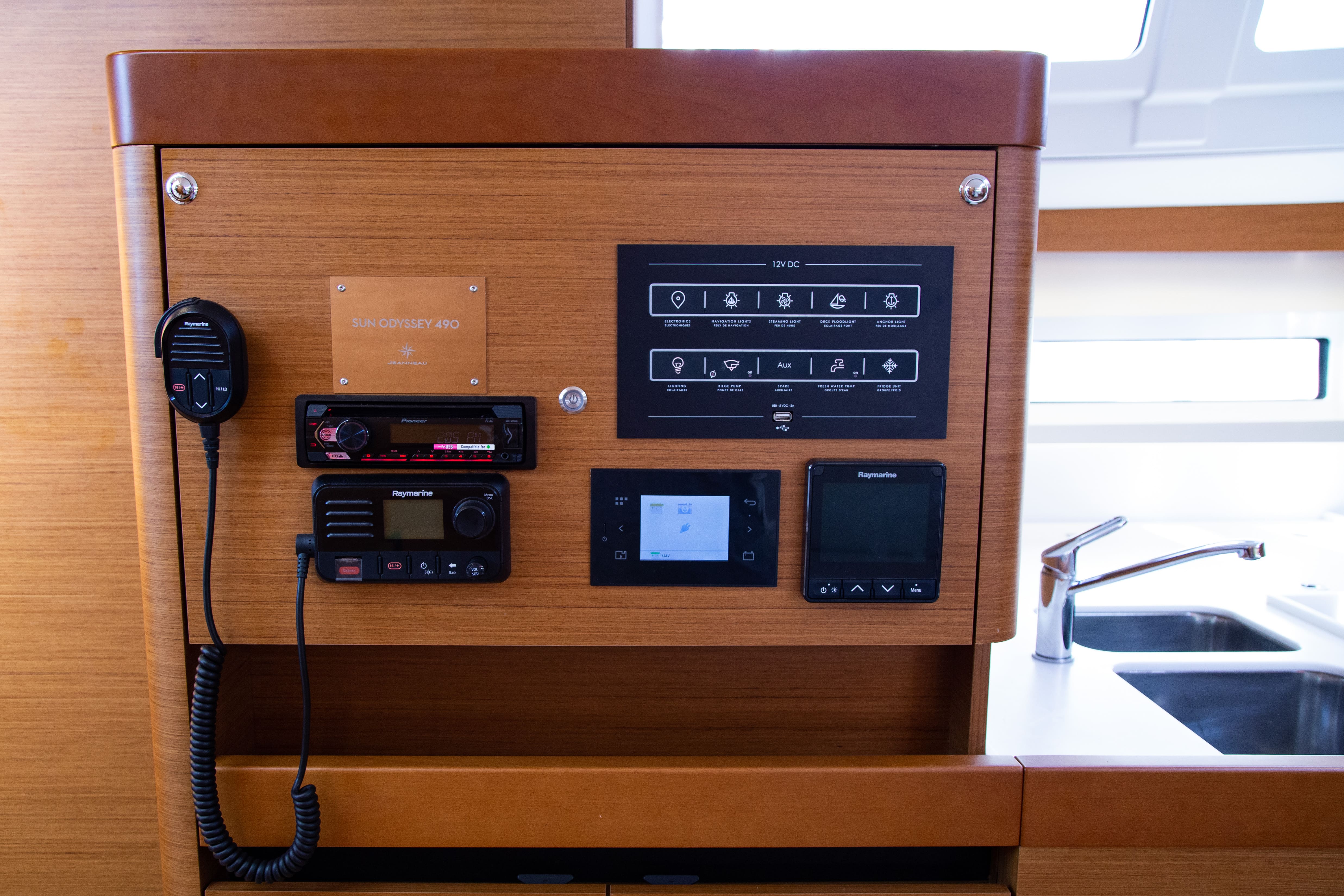 CONTIGO - Sailboat in Lavrio
