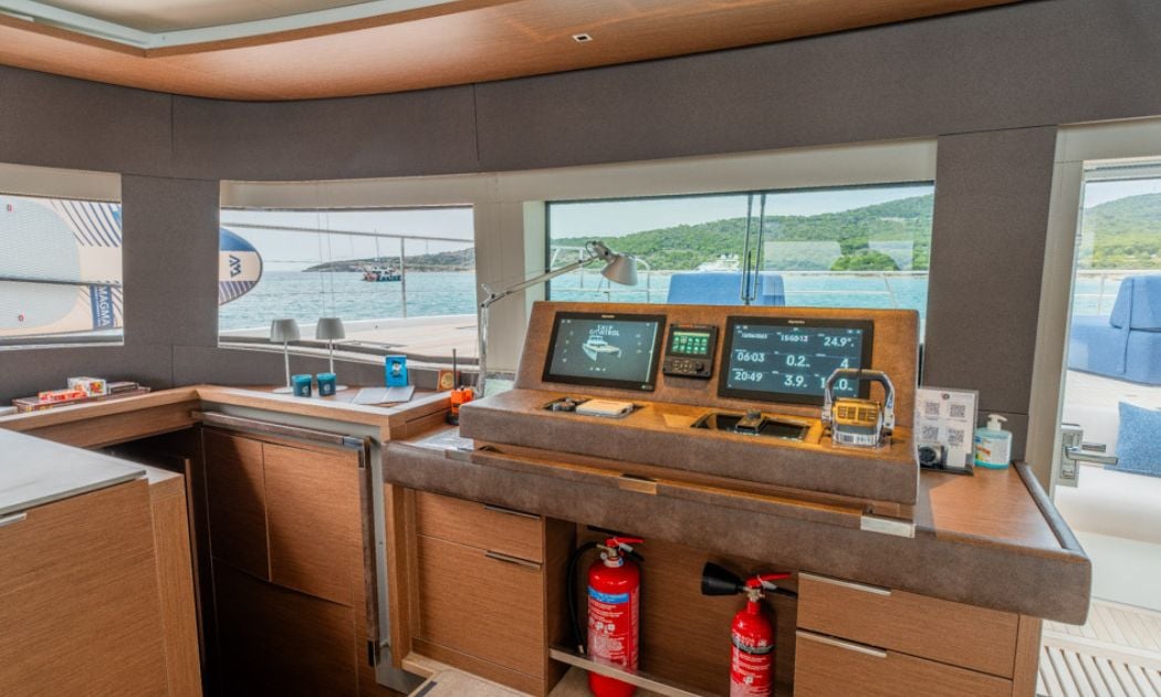 VALIUM 67 - Catamaran in Nea Peramos