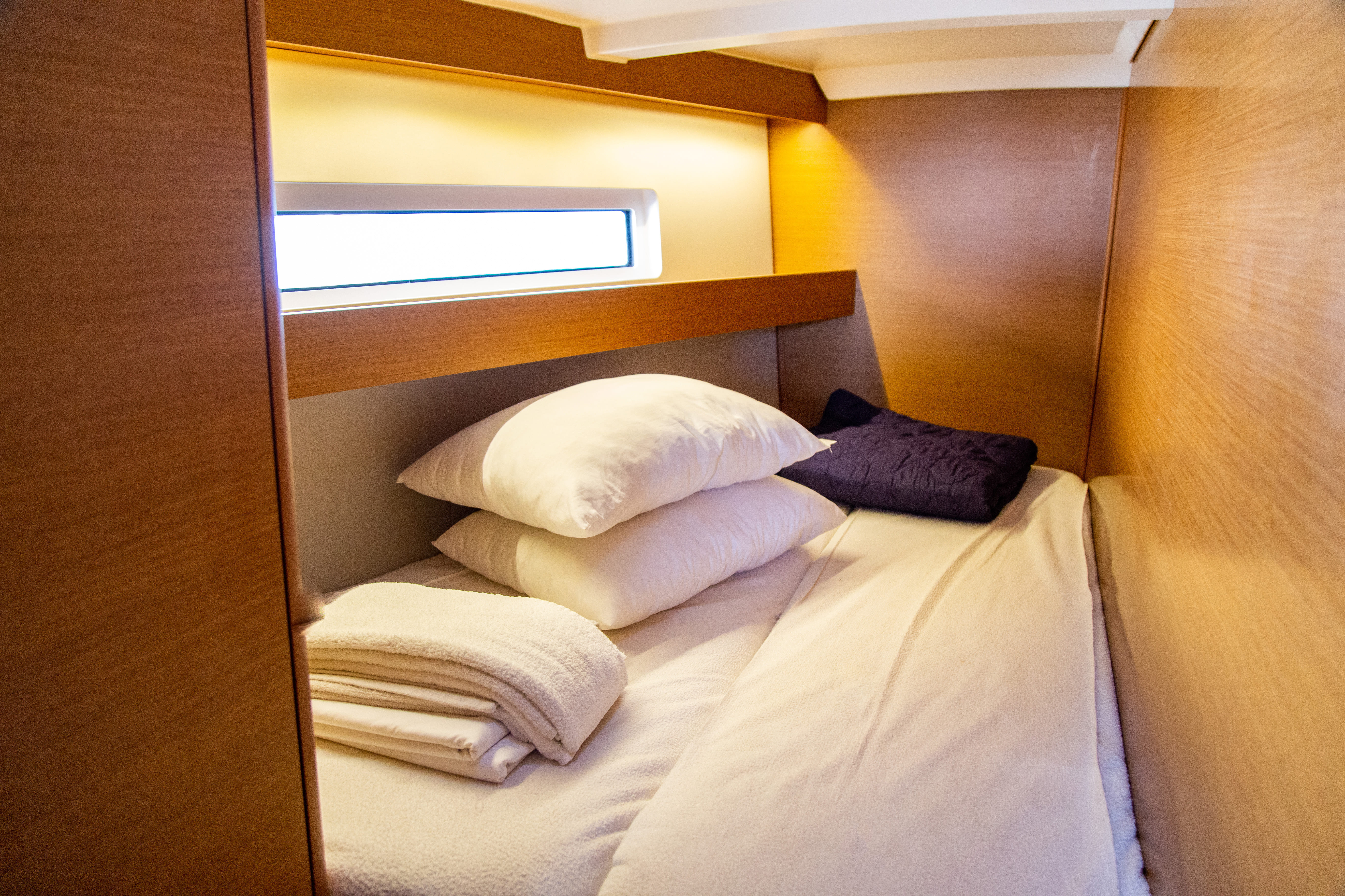 APOSTOLIS - Sailboat in Zakinthos