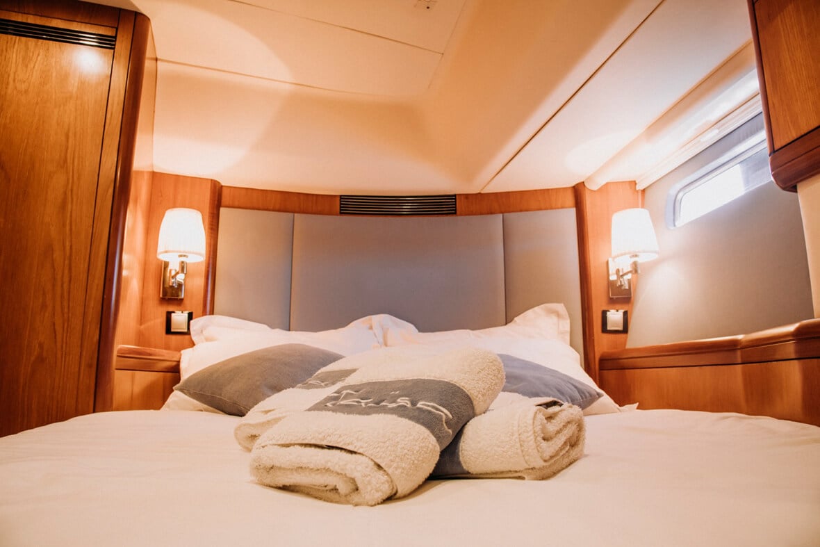 TAISA - Sailboat in Kerkira