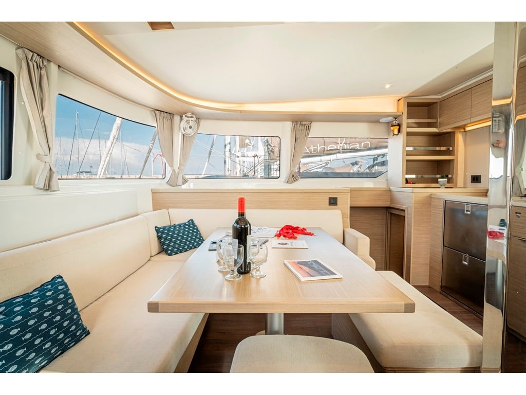 AMALIA - Catamaran in Piso Livadi