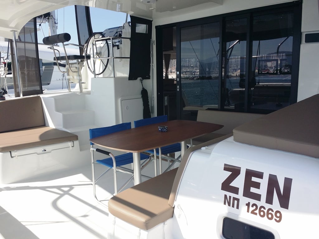 ZEN - Catamaran in Nea Peramos