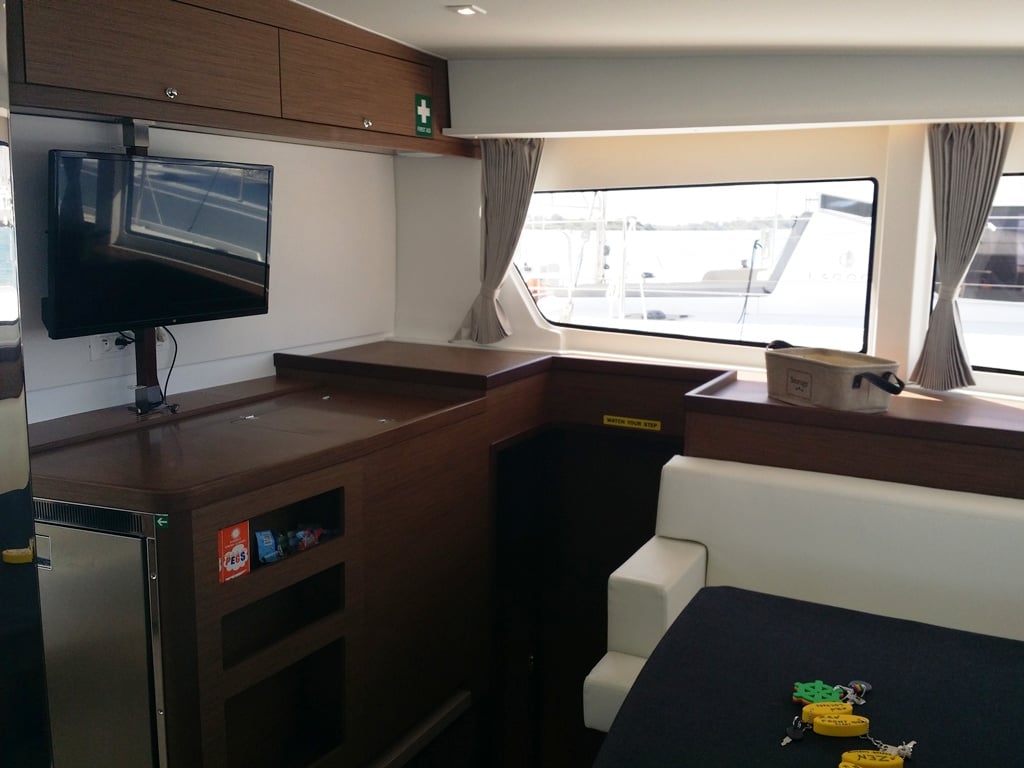 ZEN - Catamaran in Nea Peramos