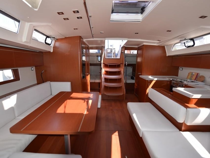 Bolero - Sailboat in Lefkada