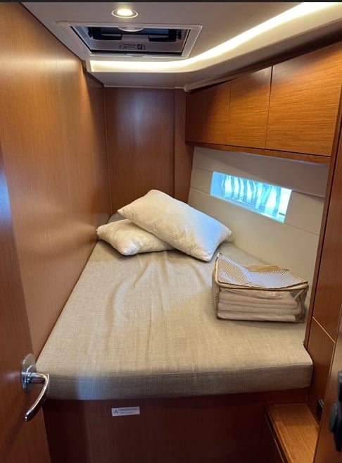 Silver I - Sailboat in Alimos