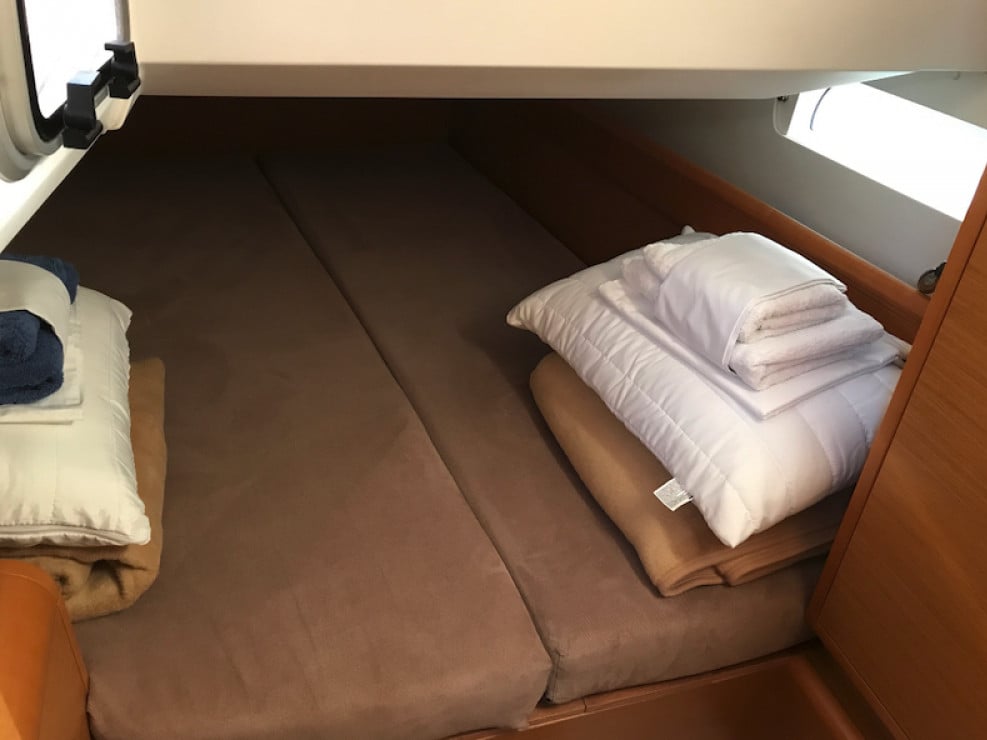 Korinne - Sailboat in Kontokali