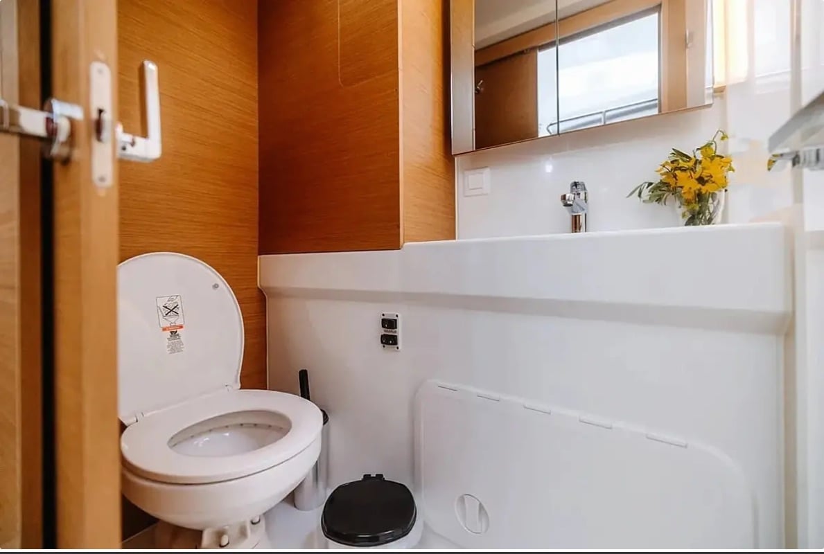 Lydia - Catamaran in Nikiana