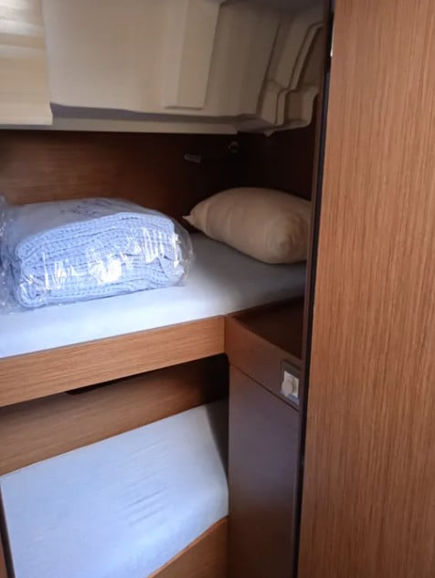 Chrisel - Sailboat in Lefkada