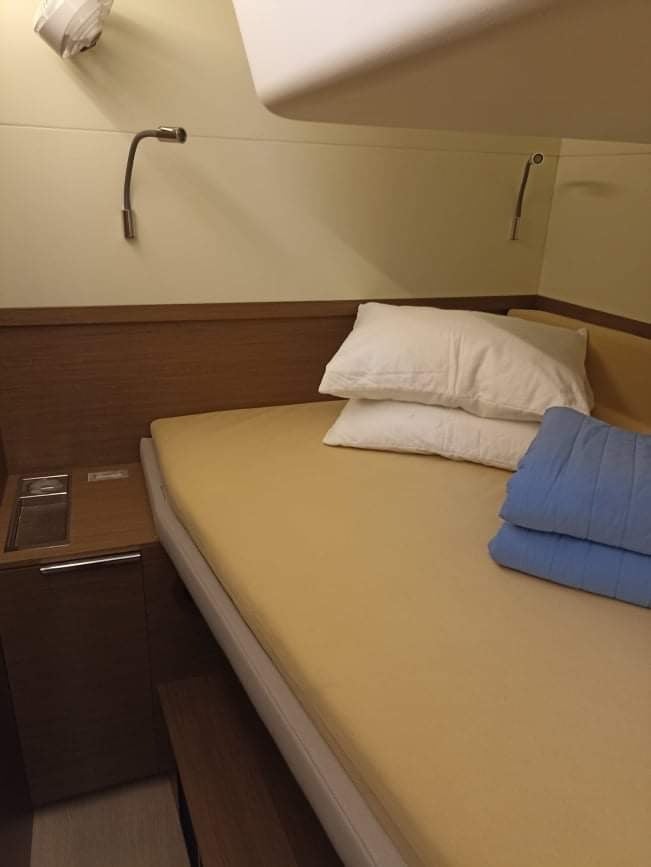 Silhouette - Catamaran in Alimos