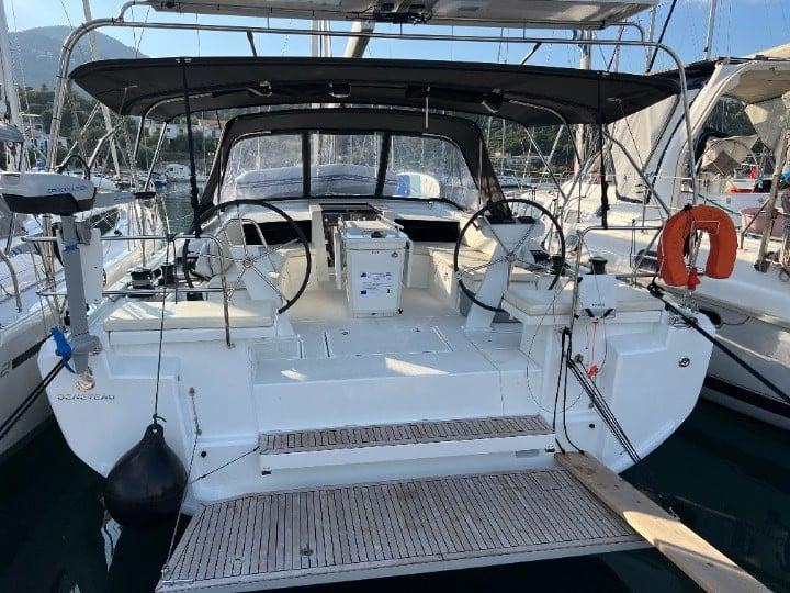 MariMar - Sailboat in Nikiana