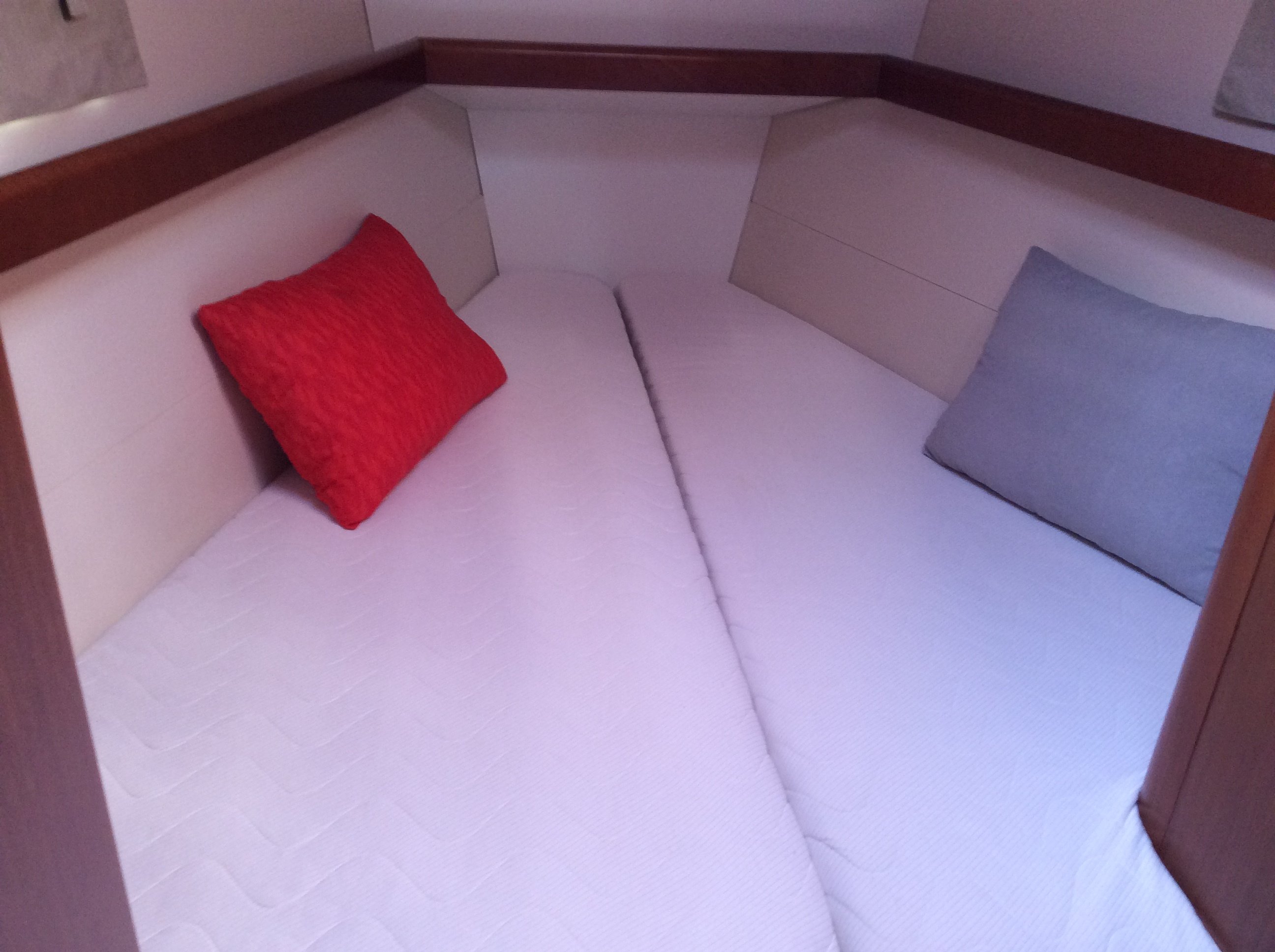 Seacret - Sailboat in Alimos