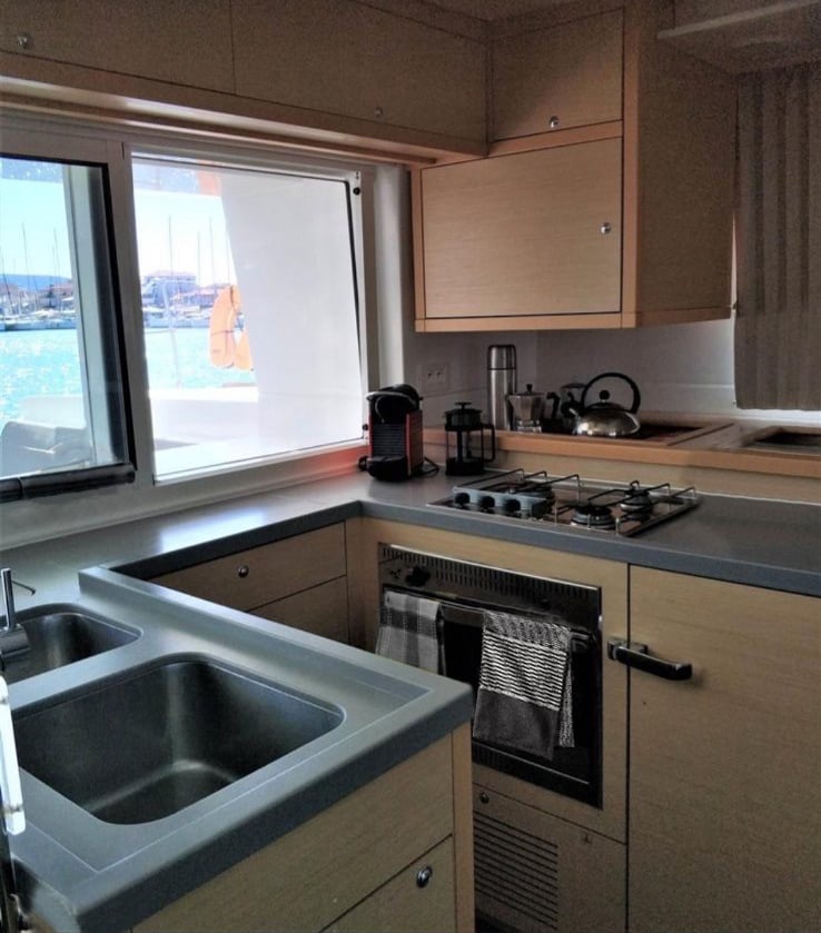 Azraq - Catamaran in Alimos