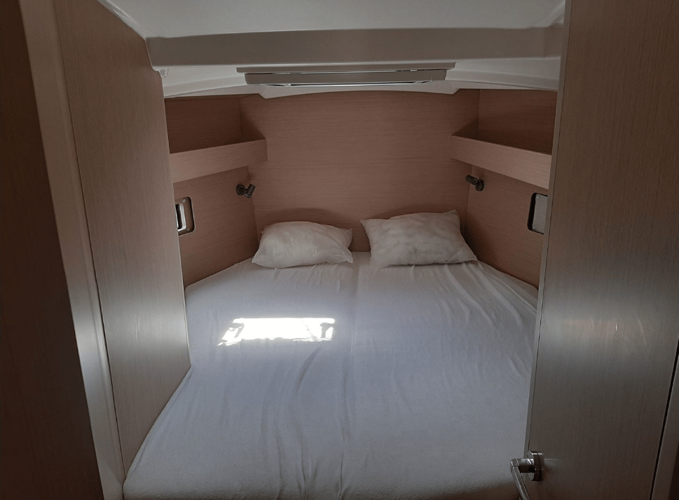 Fots - Sailboat in Palairos