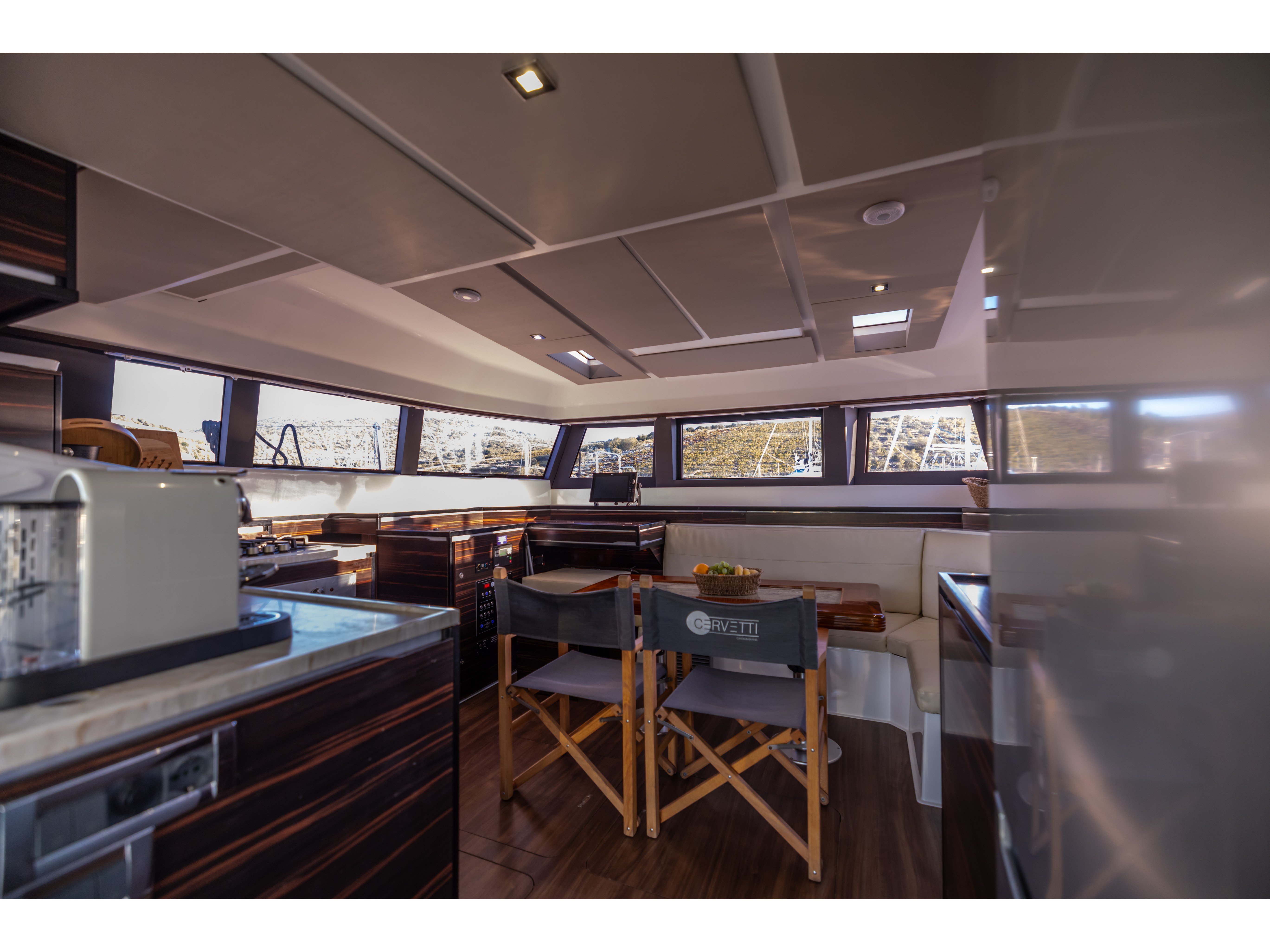 Abuzz - Catamaran in Primošten