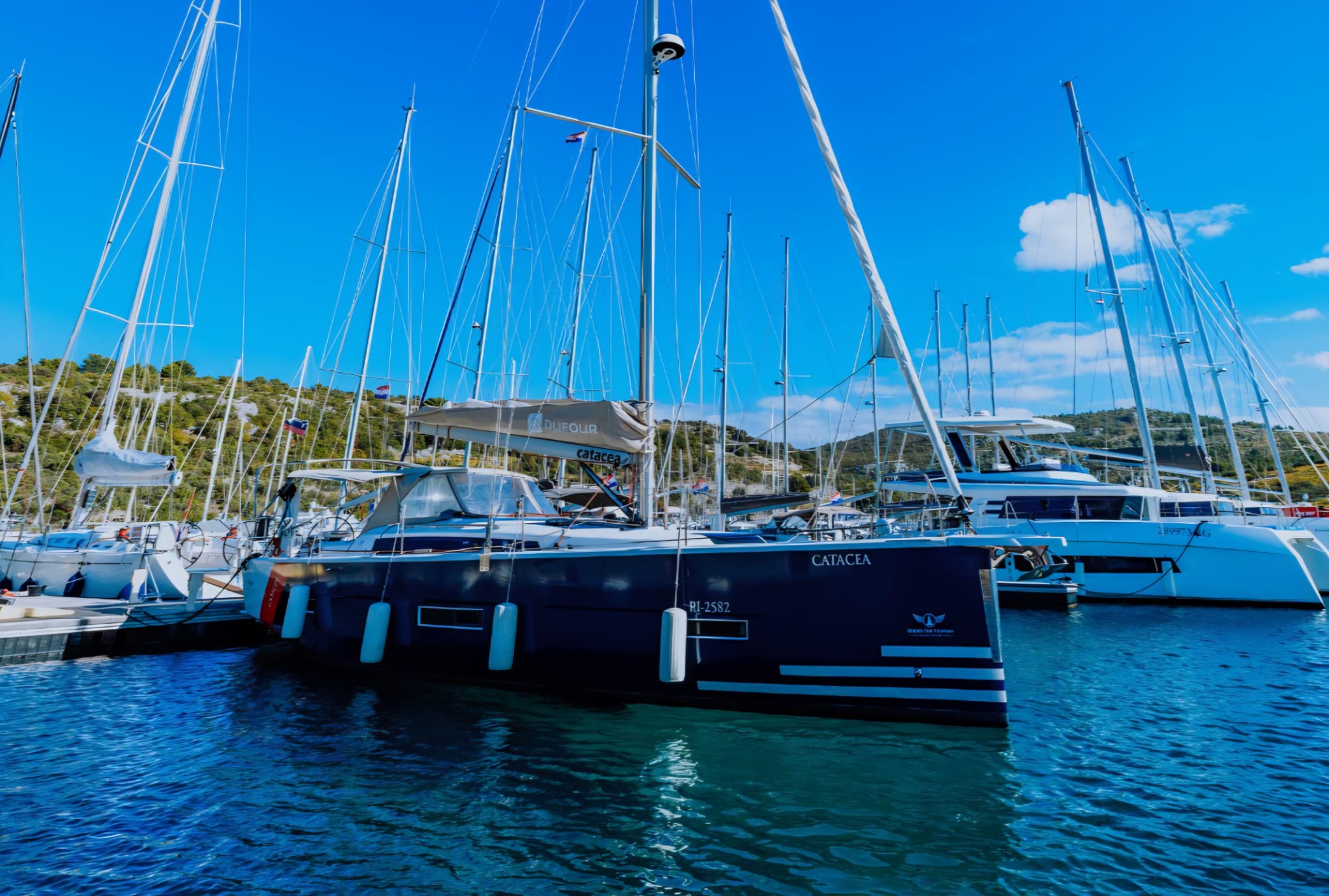 Catacea - Sailboat in Primošten