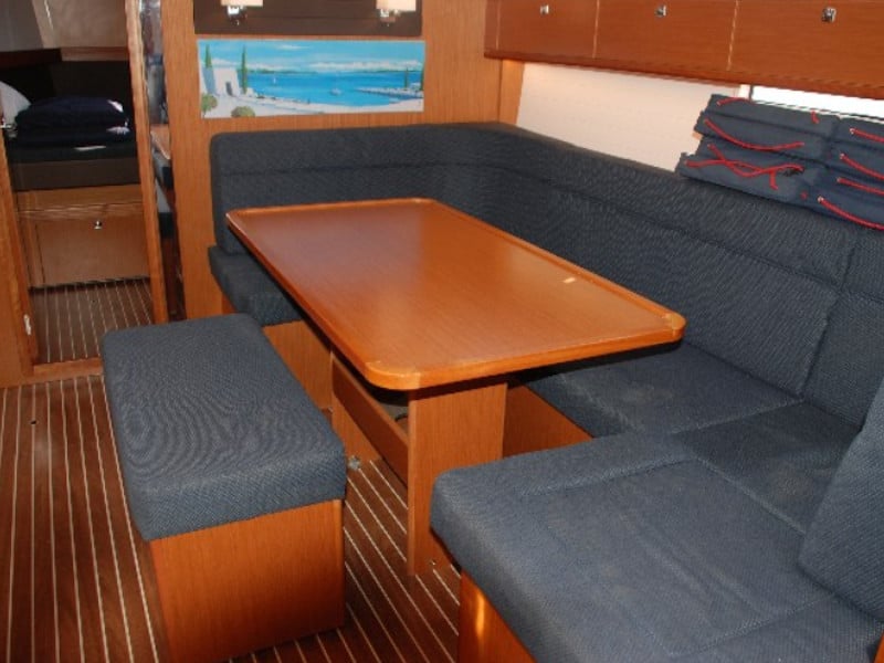 Cafard - Sailboat in Palairos