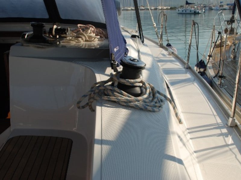 Cafard - Sailboat in Palairos