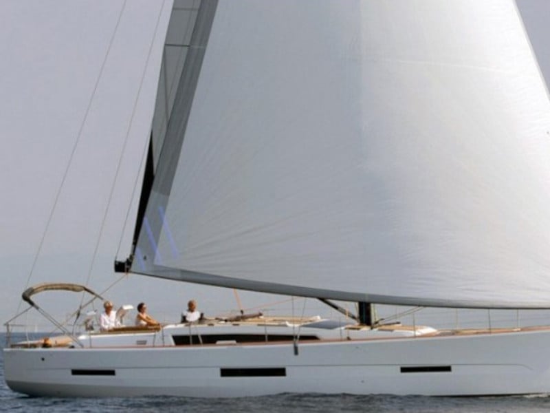 Altamira - Sailboat in Lefkada