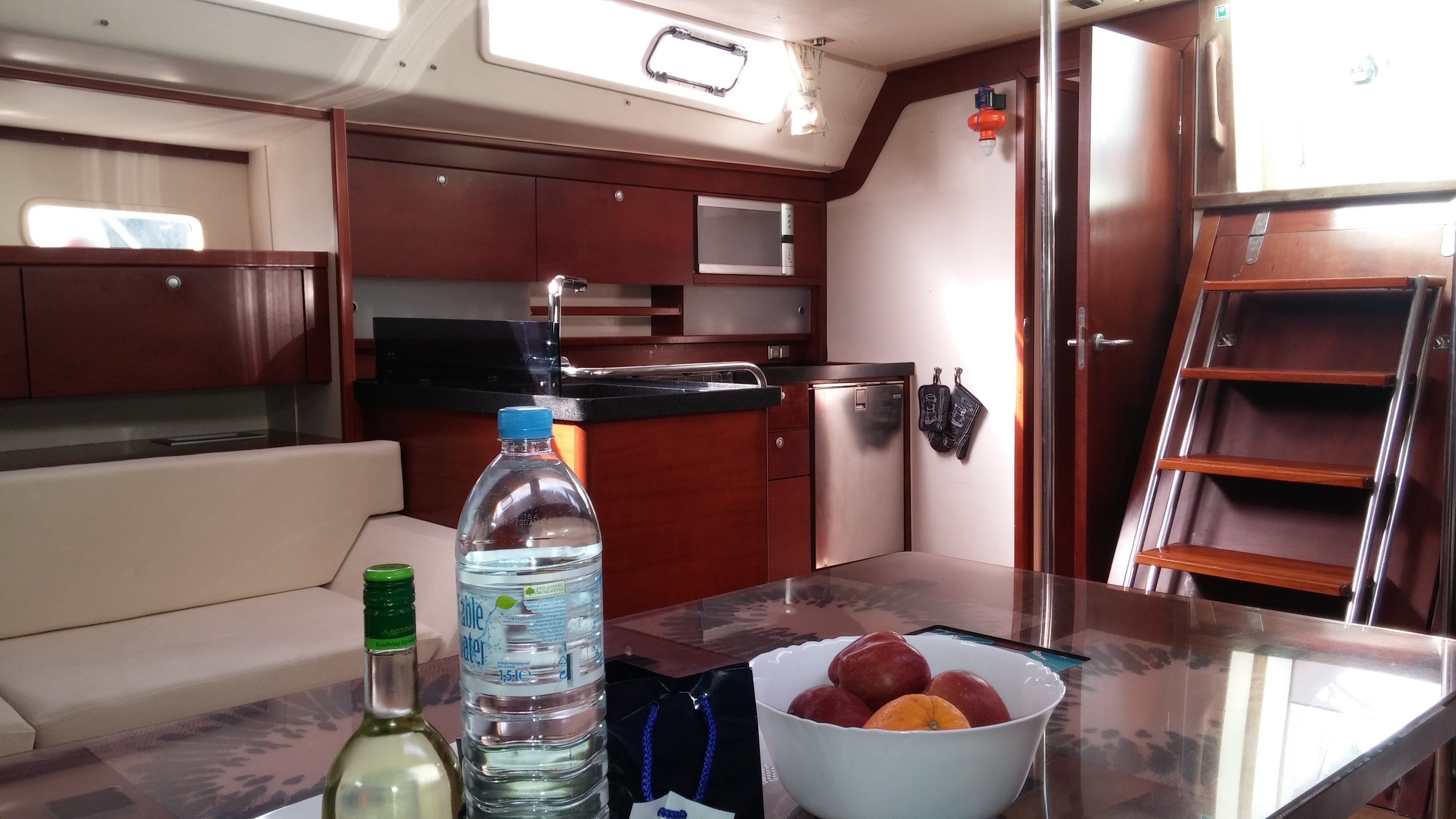 APOLLONIS - Sailboat in Nisi