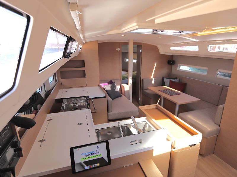 Aris - Sailboat in Lavrio