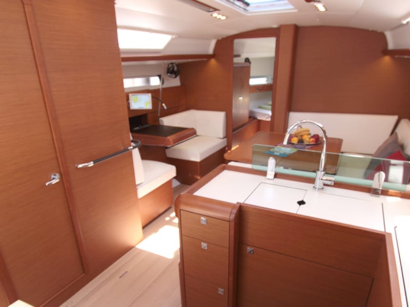 Perseas - Sailboat in Lavrio