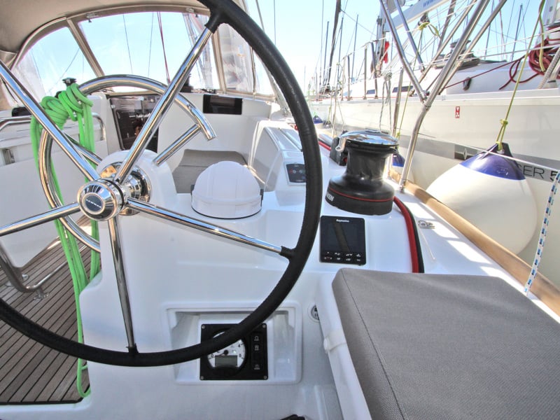 Kronos - Sailboat in Lavrio