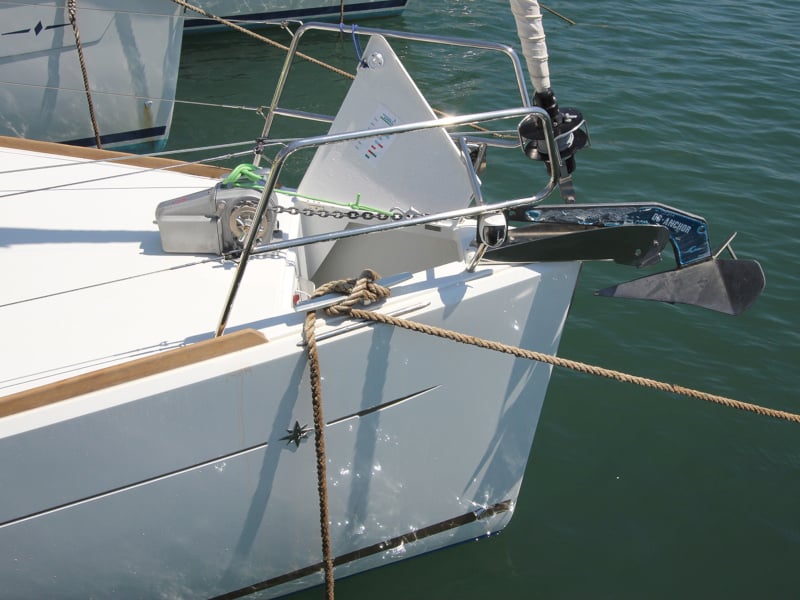 Kronos - Sailboat in Lavrio