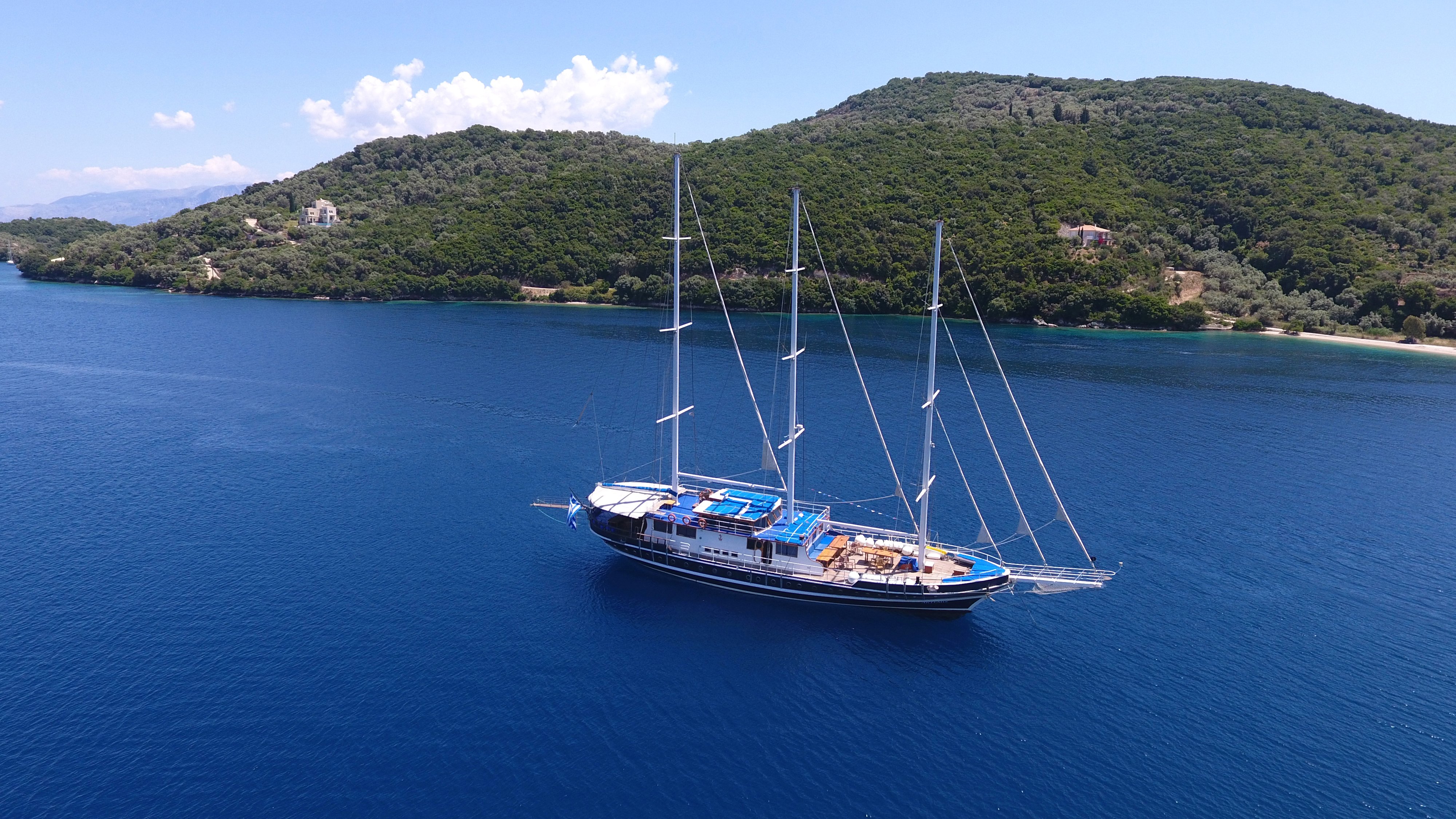 Artemis - Gulet in Nisi