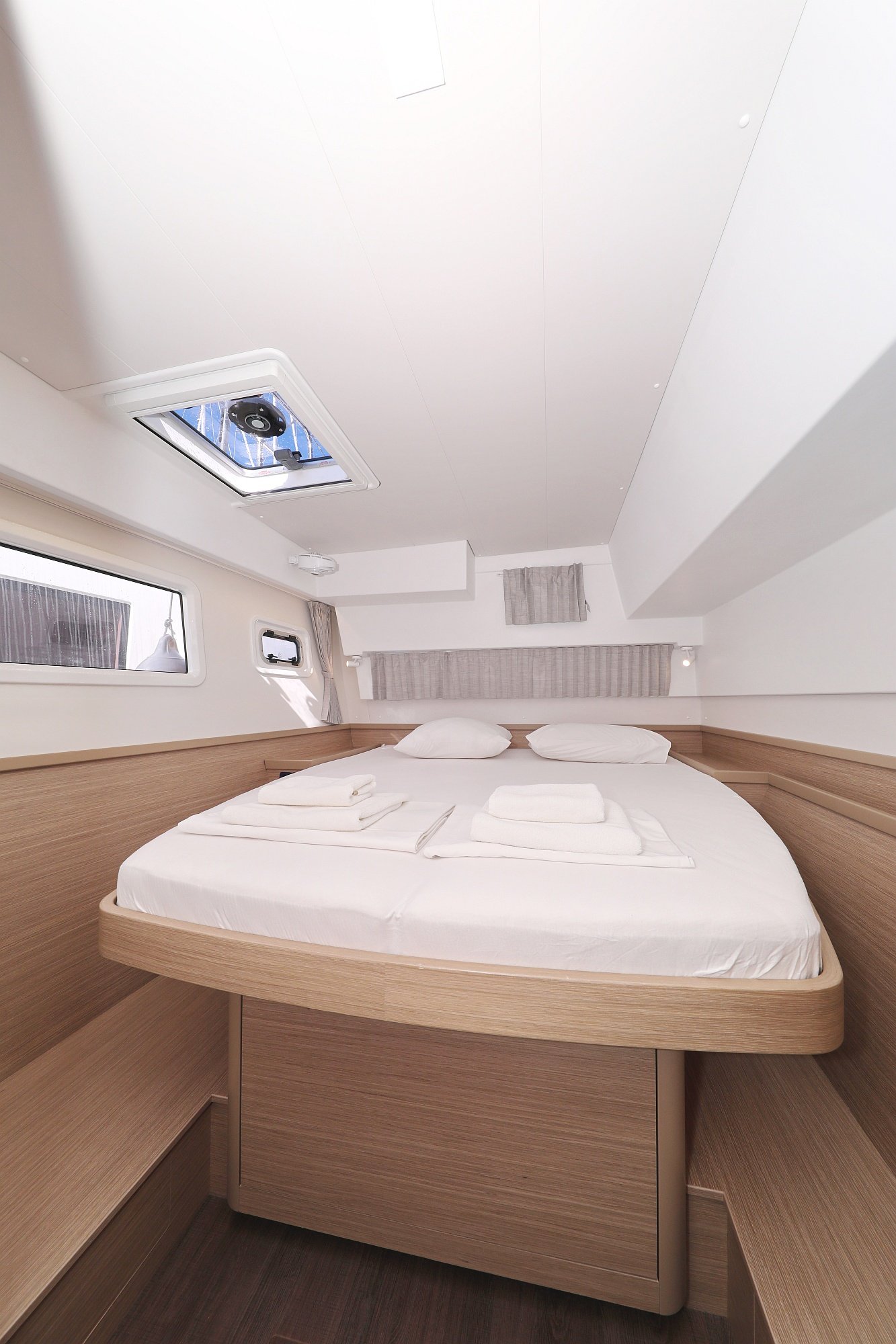 LUNA - Catamaran in Bibinje