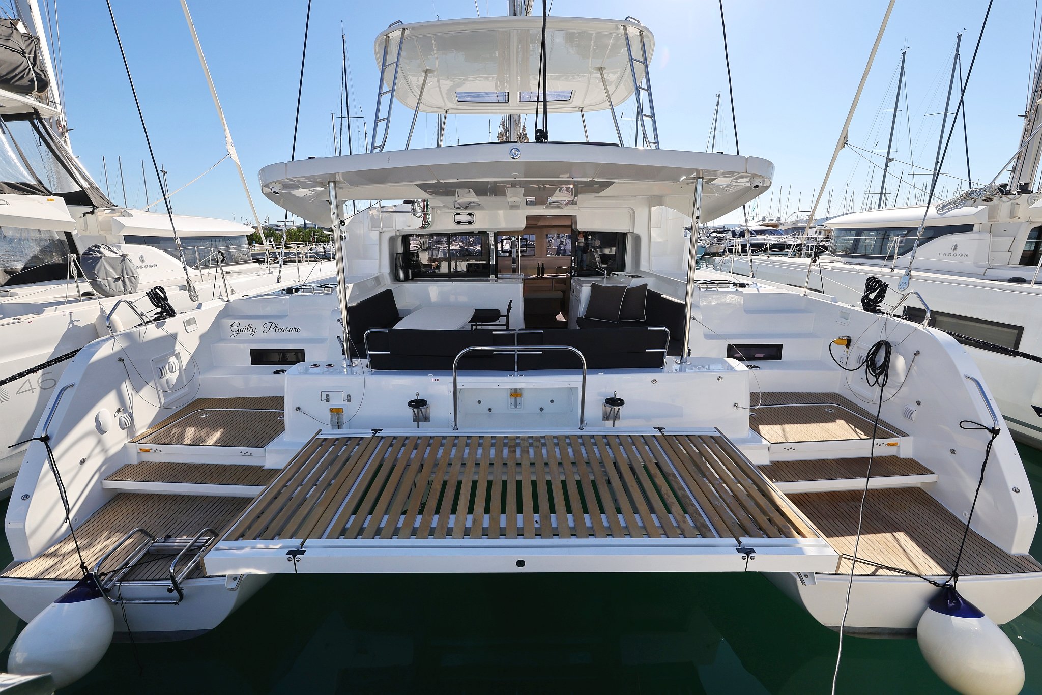 GUILTY PLEASURE - Catamaran in Bibinje