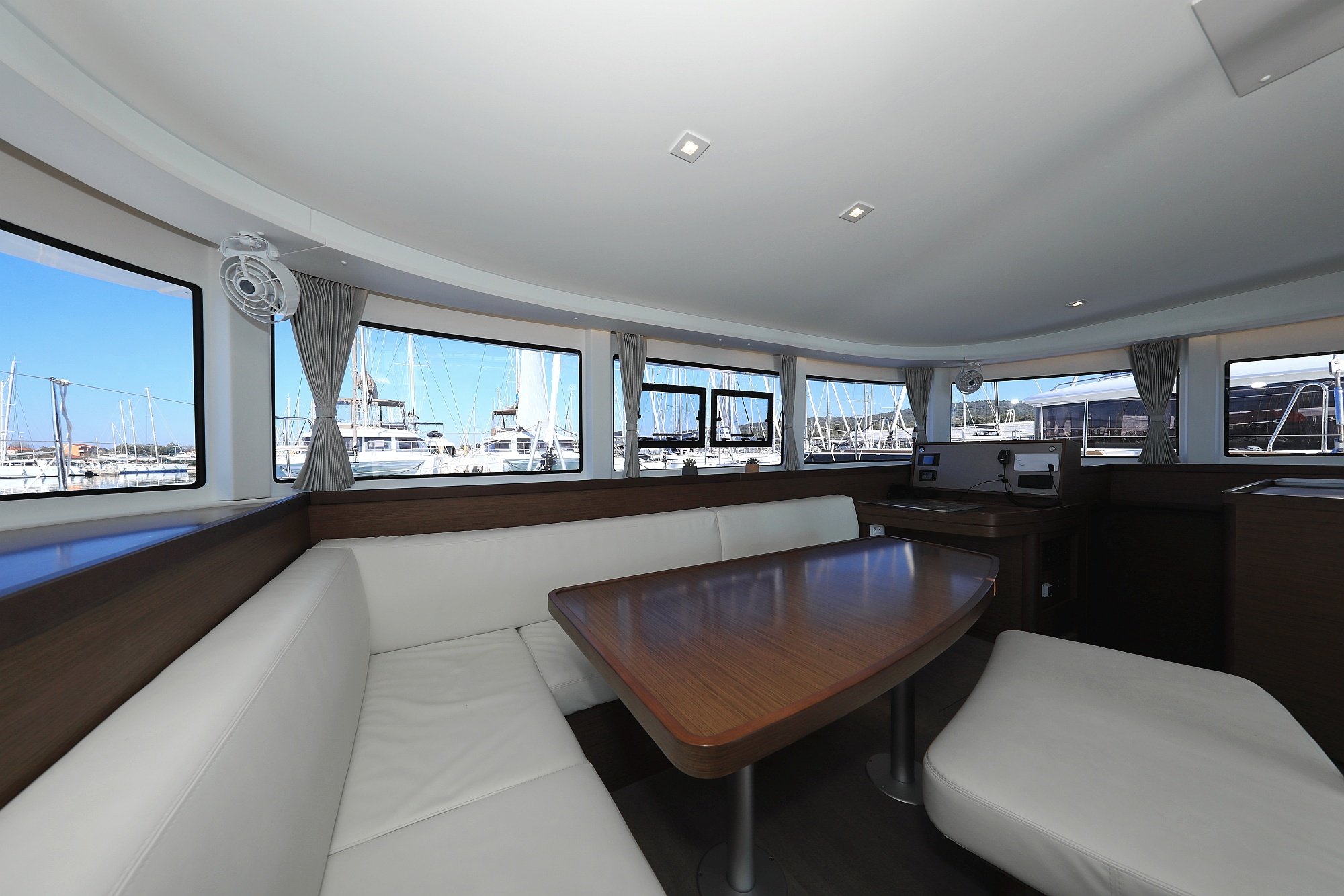 CUZAMEN - Catamaran in Bibinje