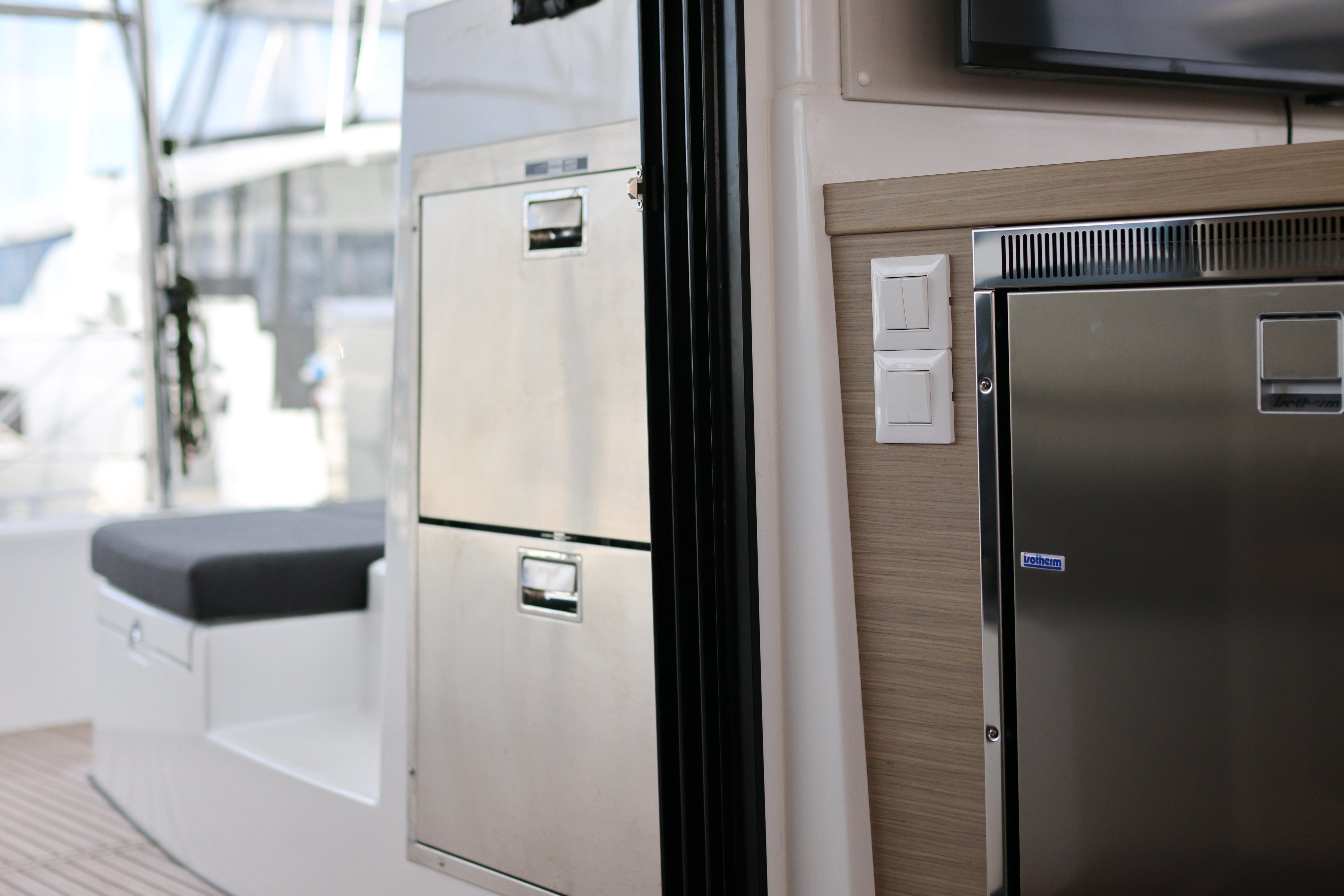 SPERM WHALE - Catamaran in Bibinje