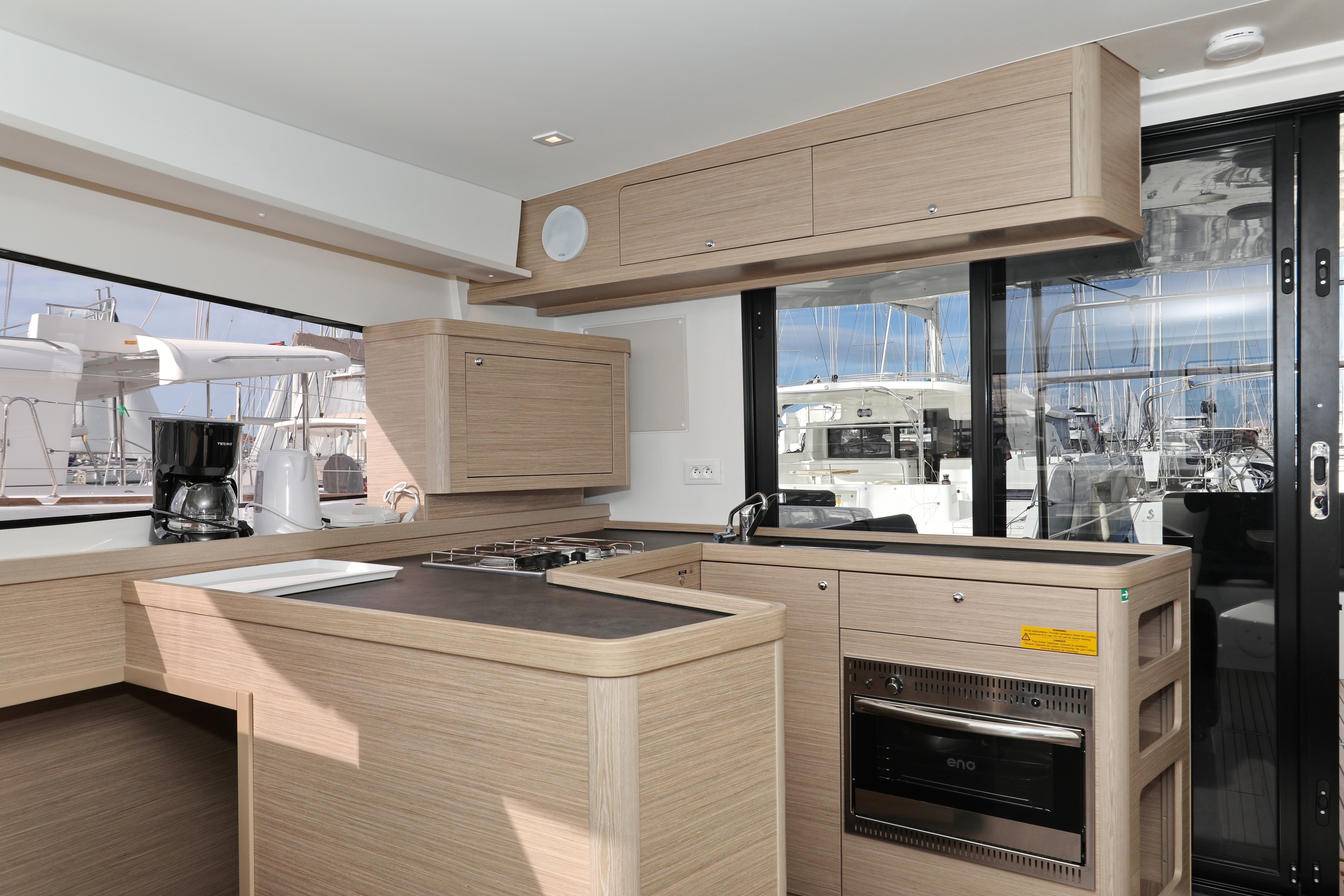 SPERM WHALE - Catamaran in Bibinje