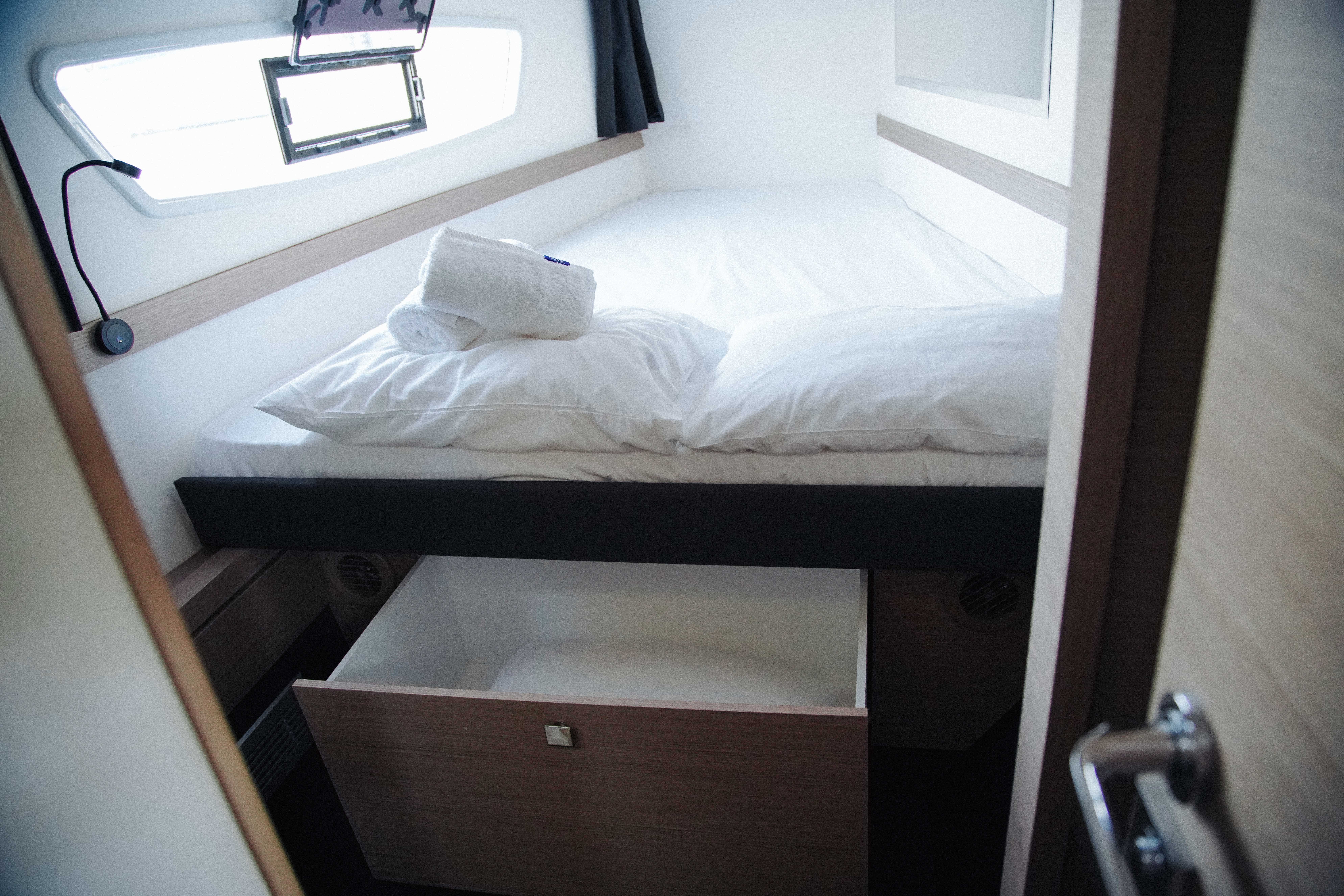 Anasa - Catamaran in Kavala