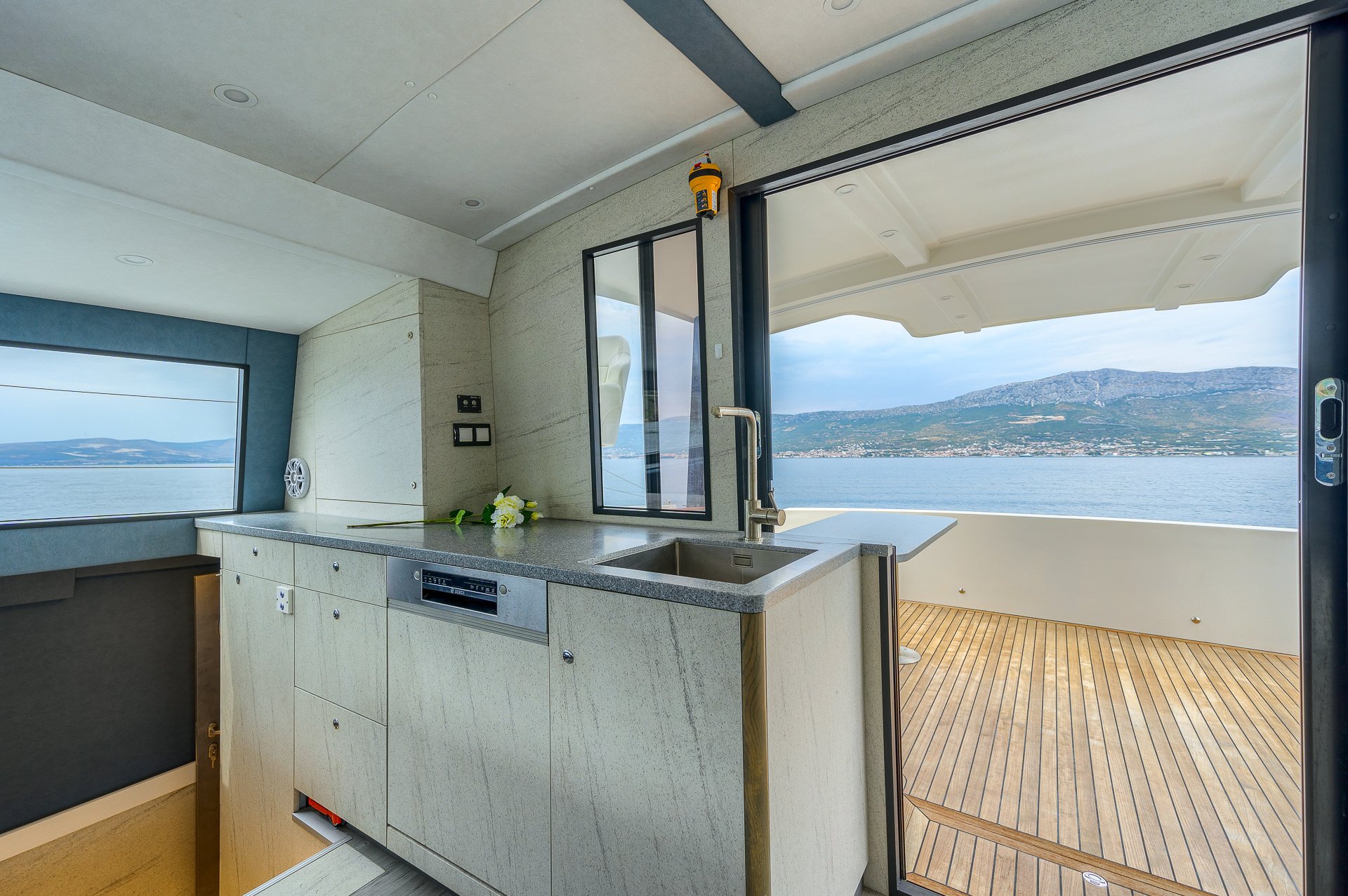 Turquoise - Catamaran in Funchal