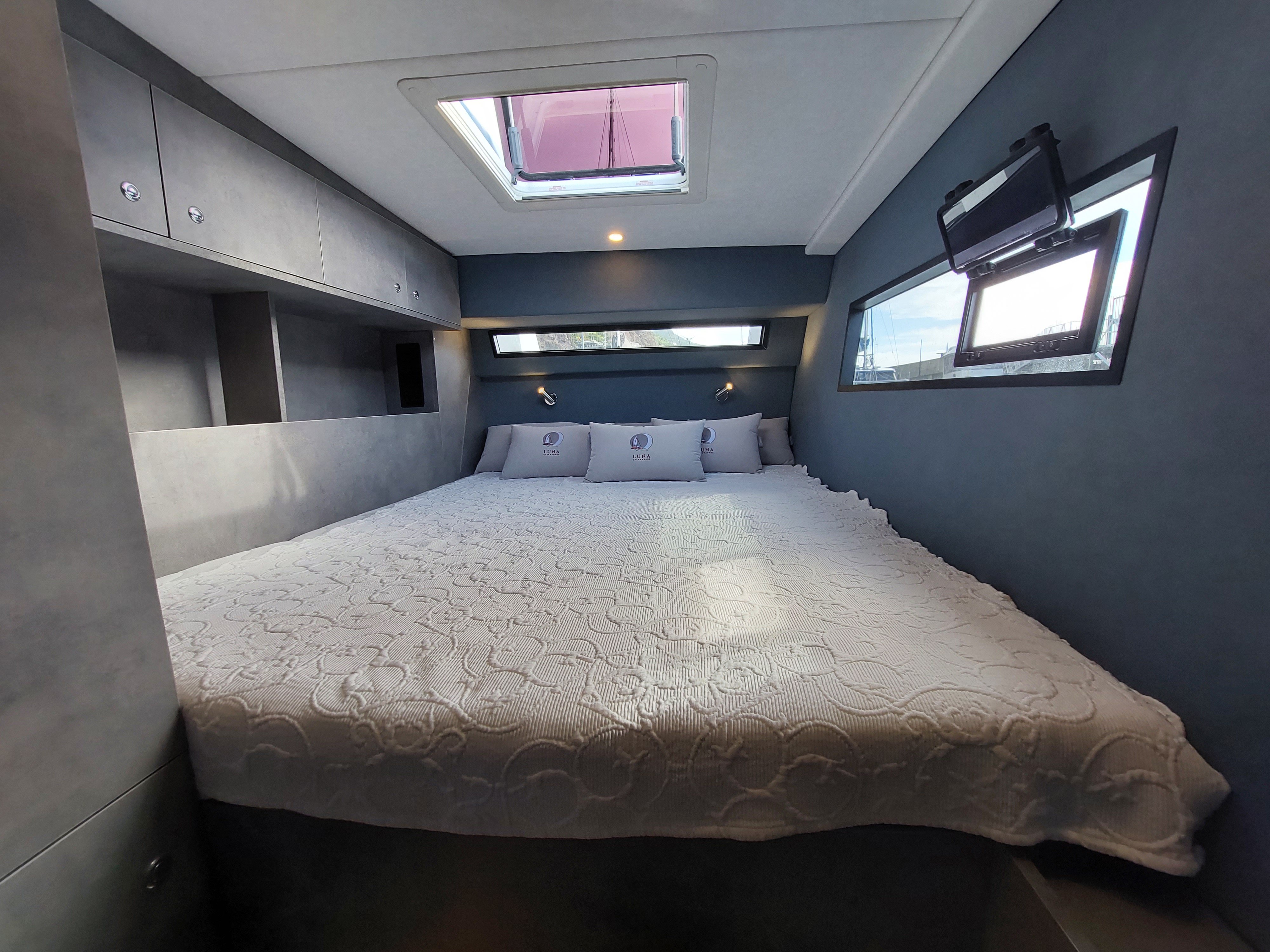 Turquoise - Catamaran in Funchal