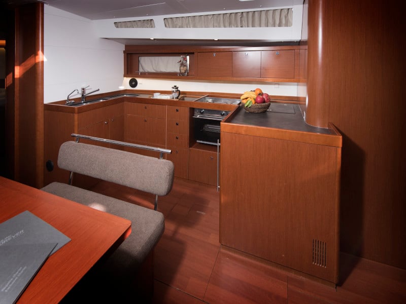 HARPIA - Sailboat in Kaštel Gomilica