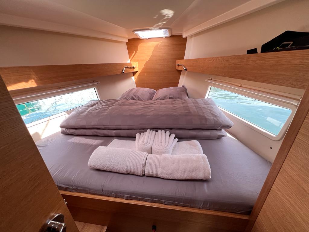 HESTIA - Yelkenli içinde Kaštel Gomilica