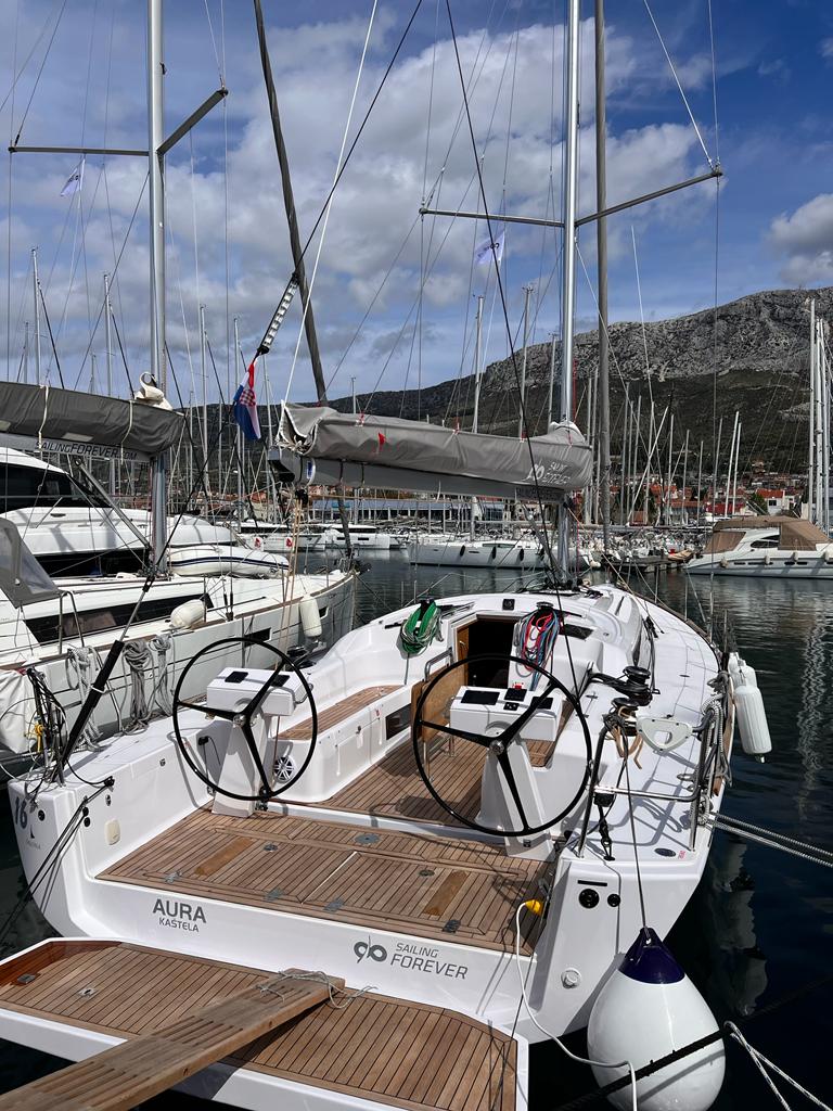 CLIO - Sailboat in Kaštel Gomilica