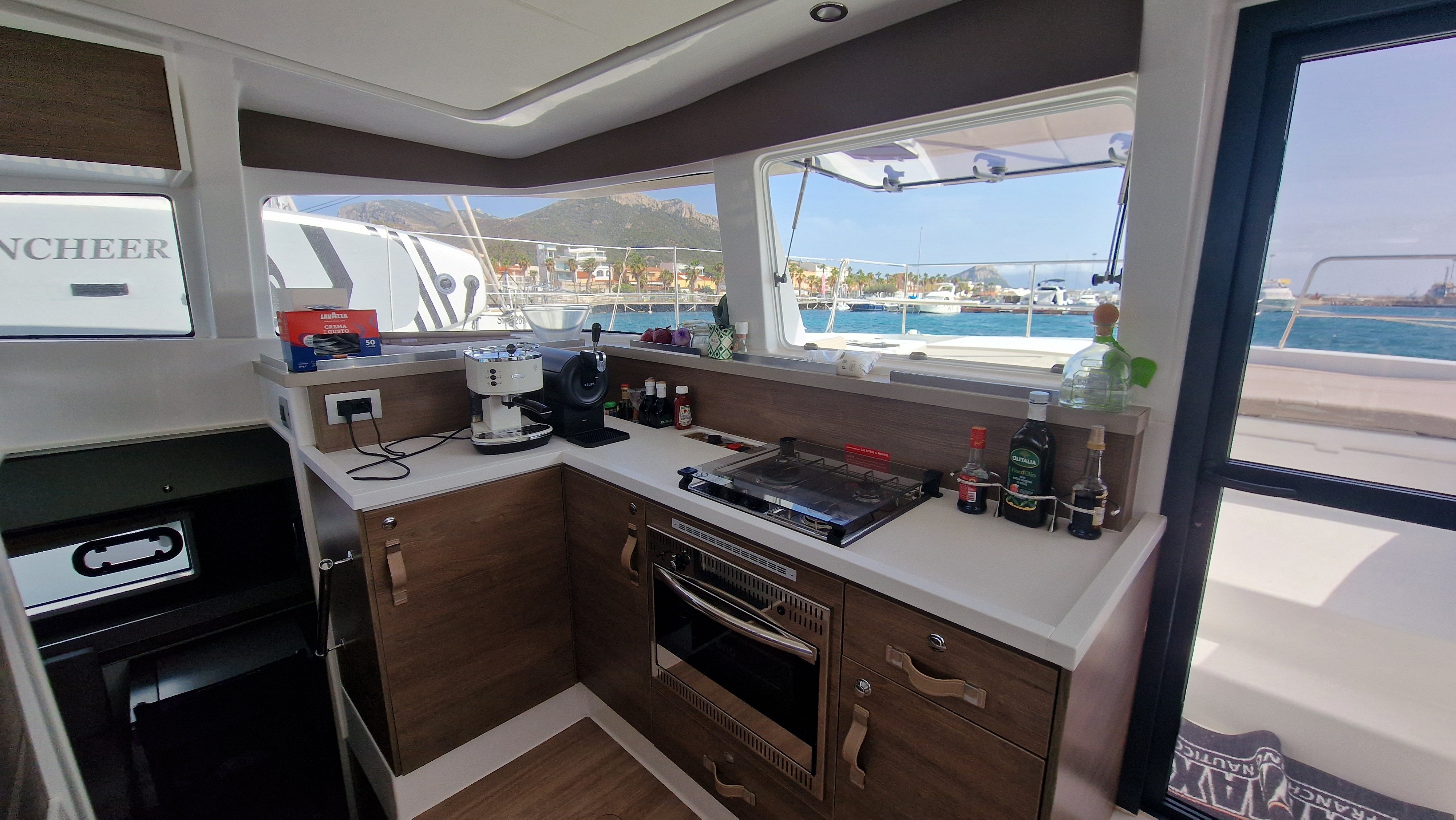 Fabster19 - Katamaran içinde Golfo Aranci