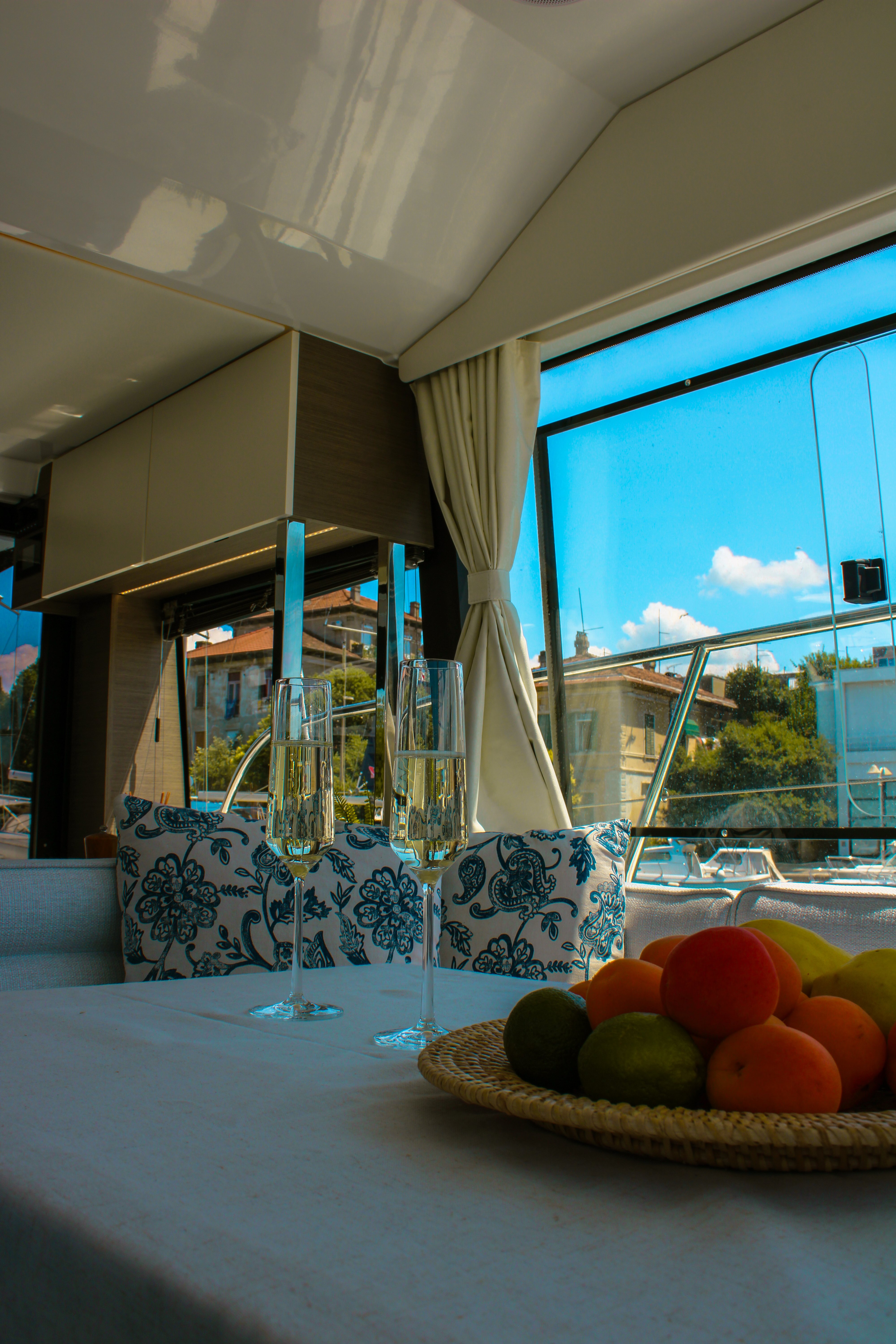 NIKA - Motor Yacht in Zadar