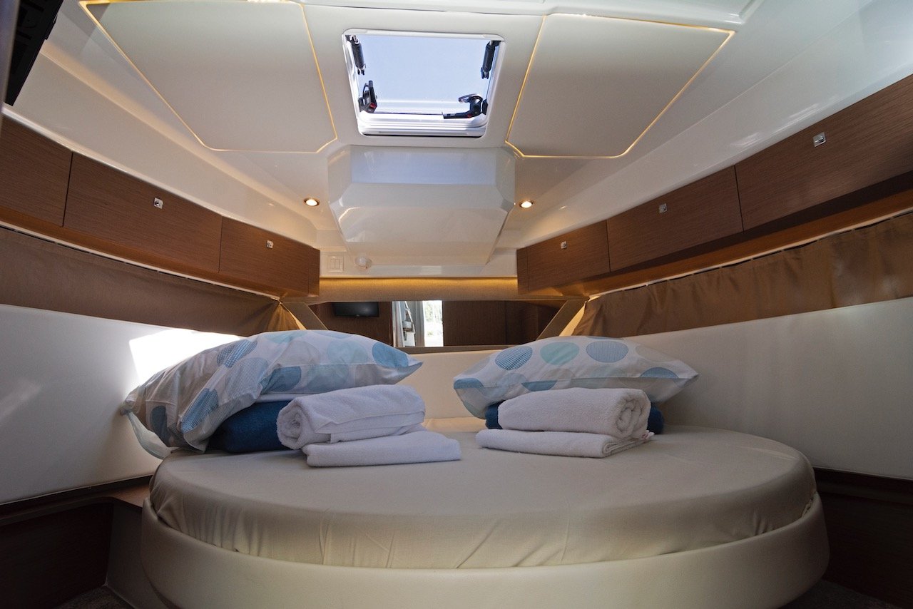 Renatus - Motor Yacht in Zadar