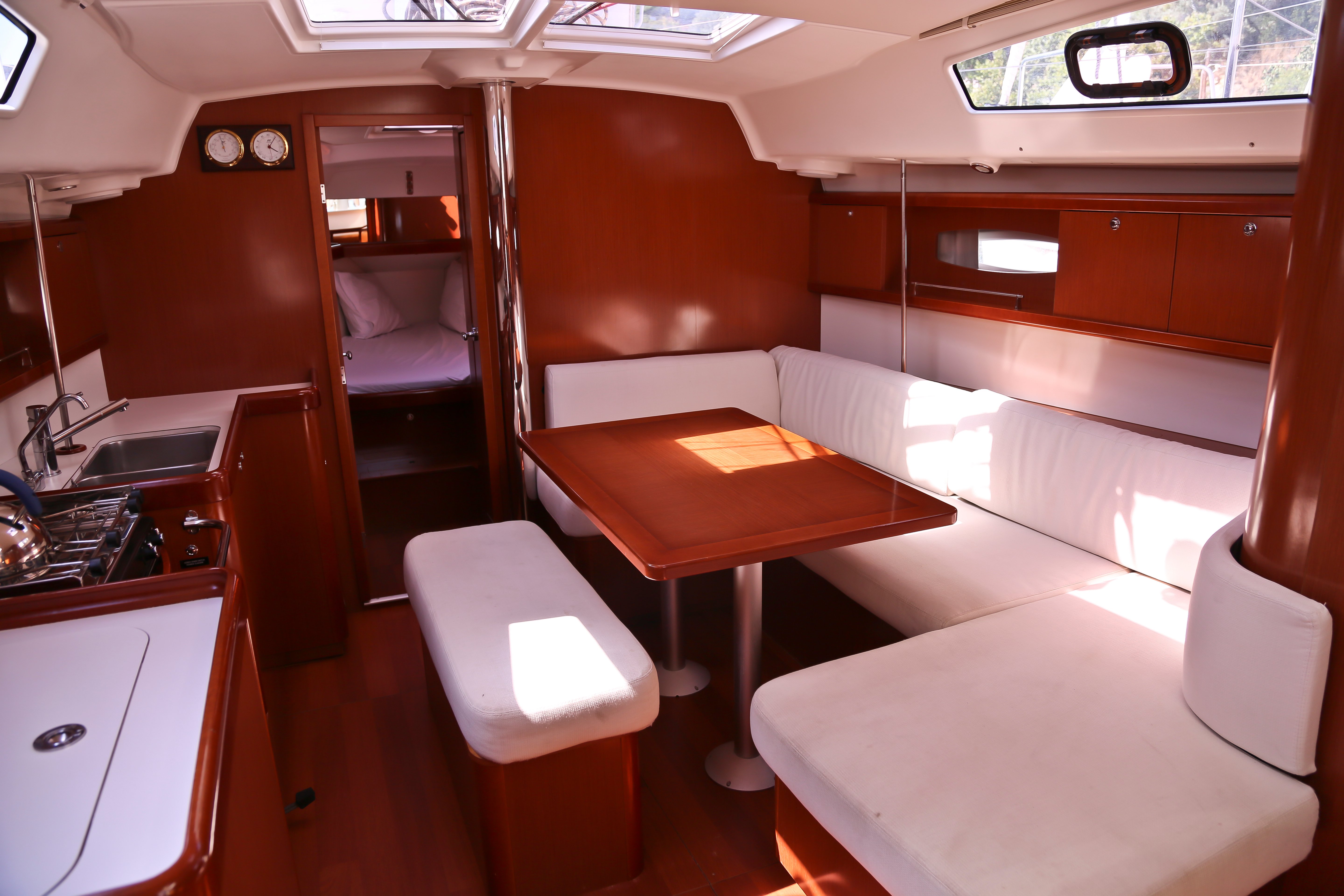 Thalassa - Sailboat in Volos