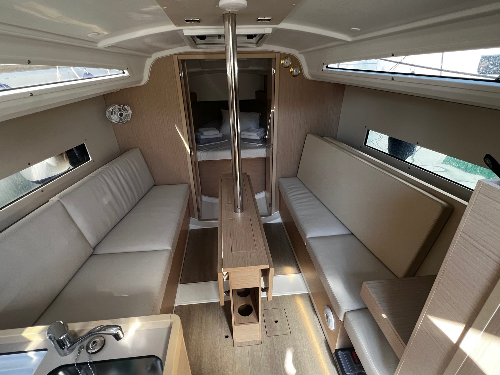 Agavi - Sailboat in Volos