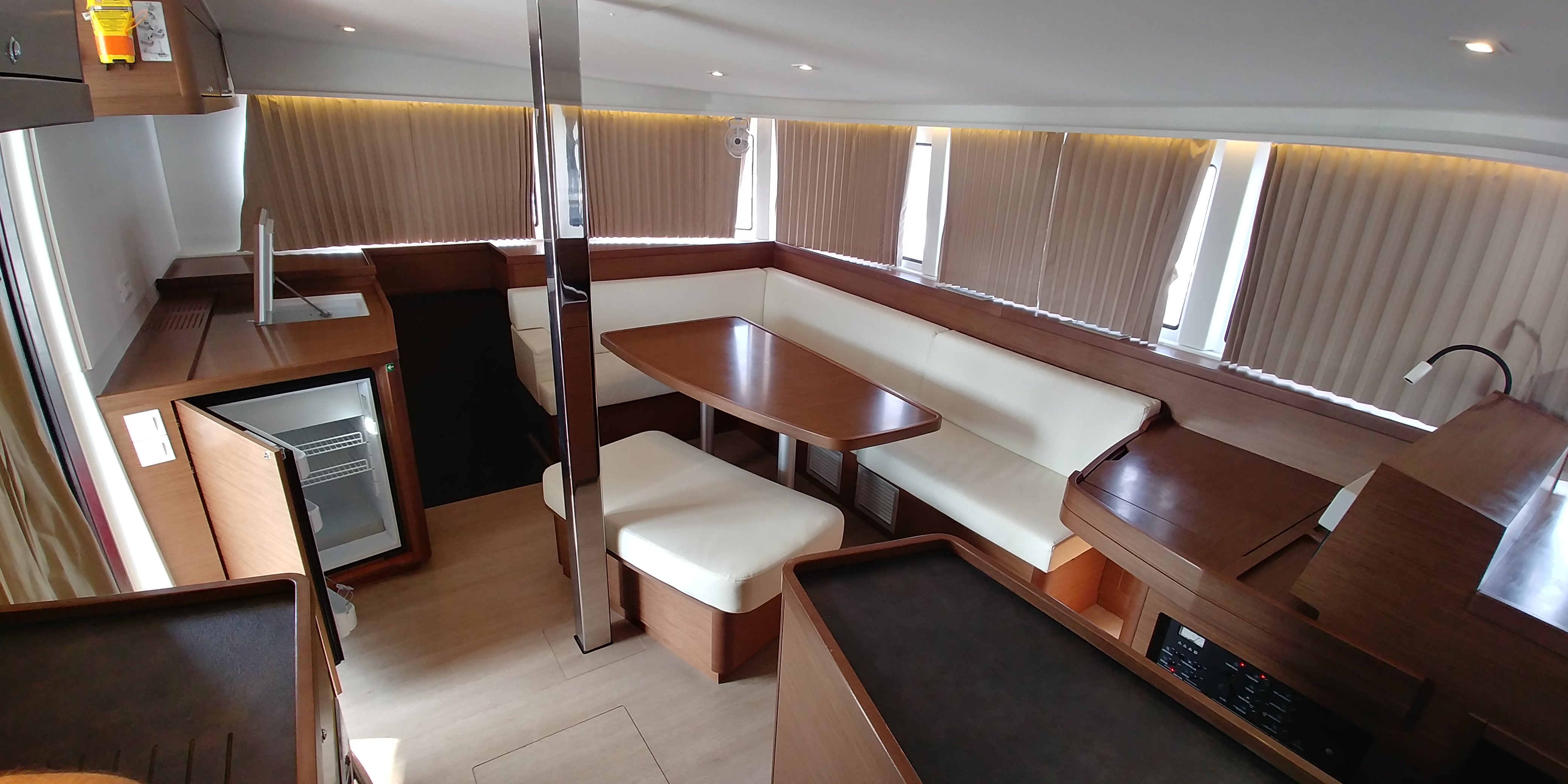 Sao - Catamaran in Volos