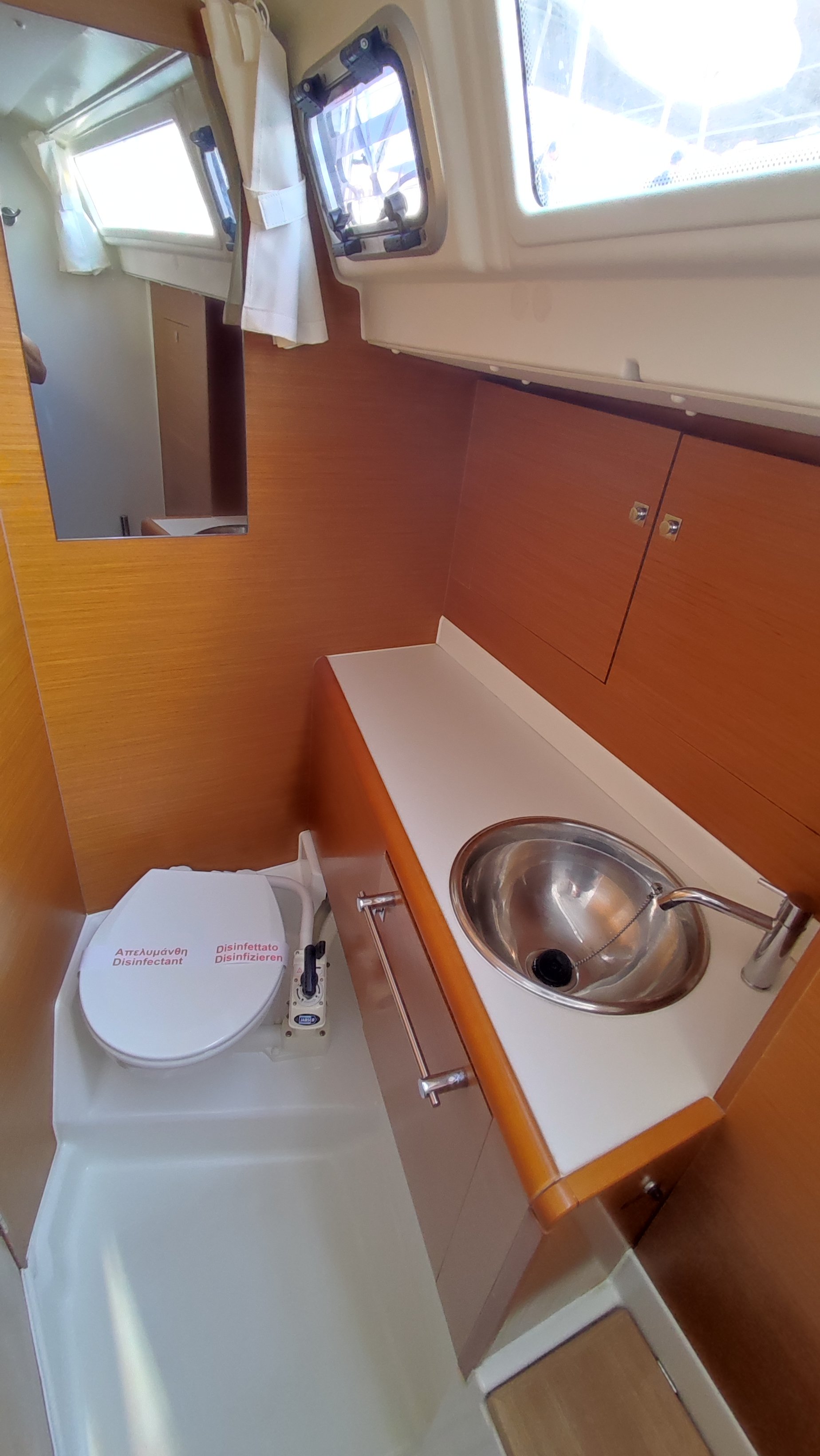 Eione - Yelkenli içinde Volos