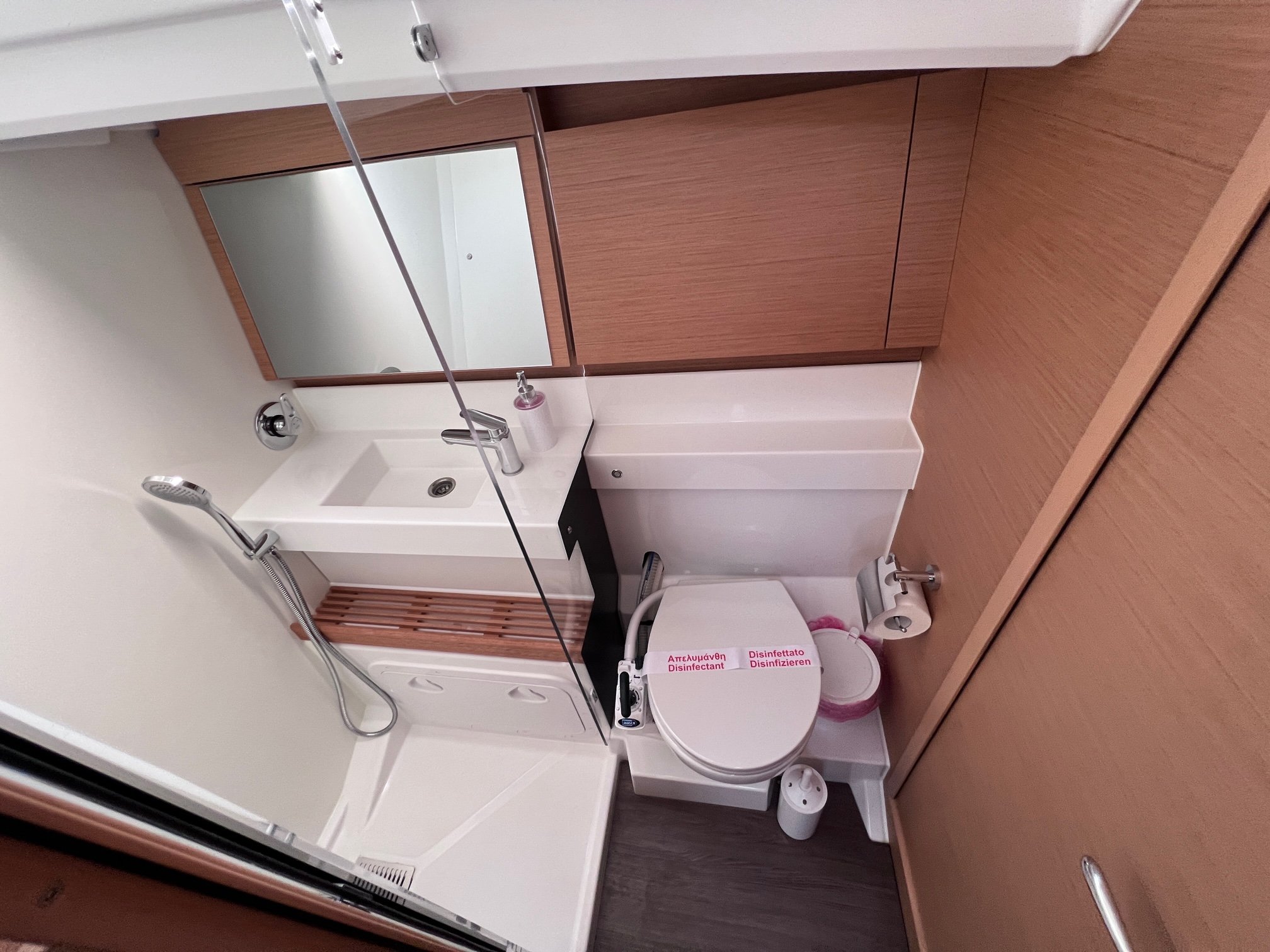 Elisabeth II - Sailboat in Volos